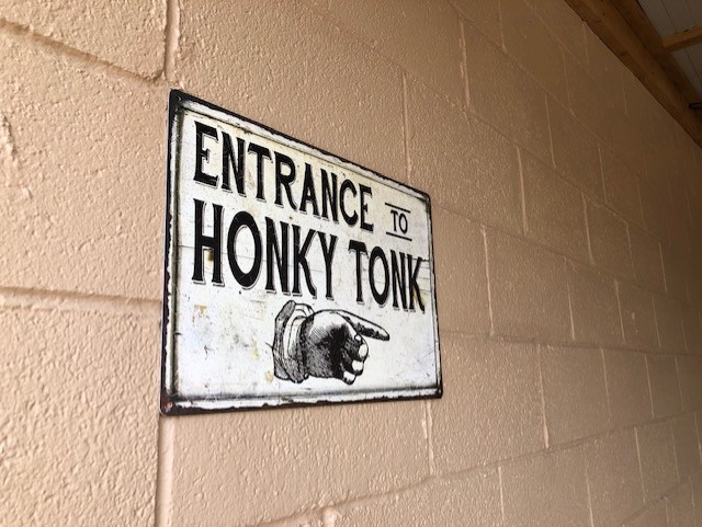 Lov's Whiskey Barrel Honky Tonk Saloon is now open at 939 N. Keowee St. in Dayton.