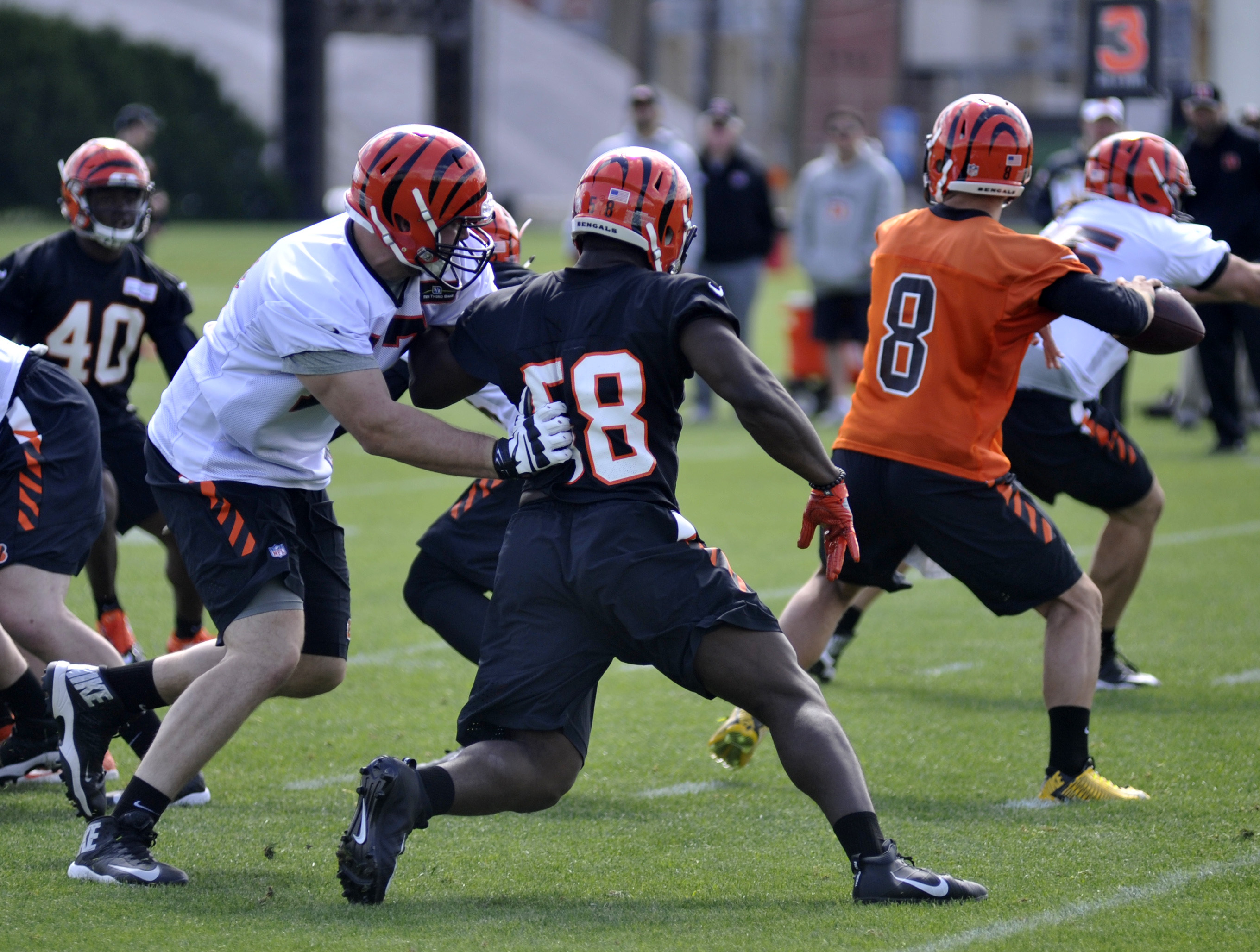 Cincinnati Bengals fourth-round pick Carl Lawson works during rookie camp at Paul Brown Stadium. Jay Morrison/Staff