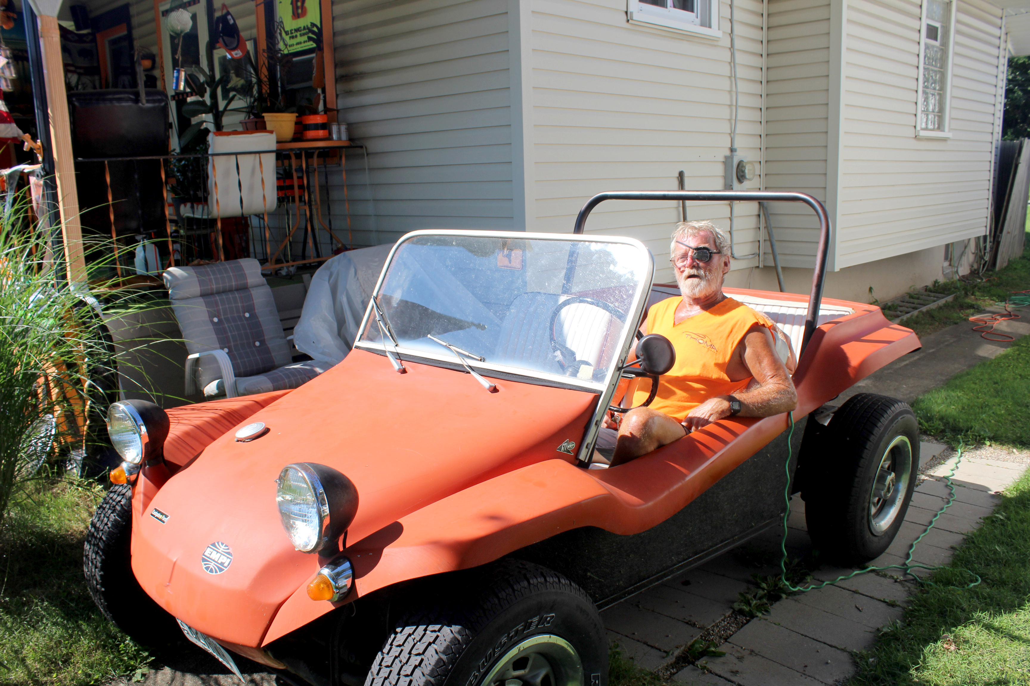 Who lives in the Bengals 'man cave' near Dot's Market?