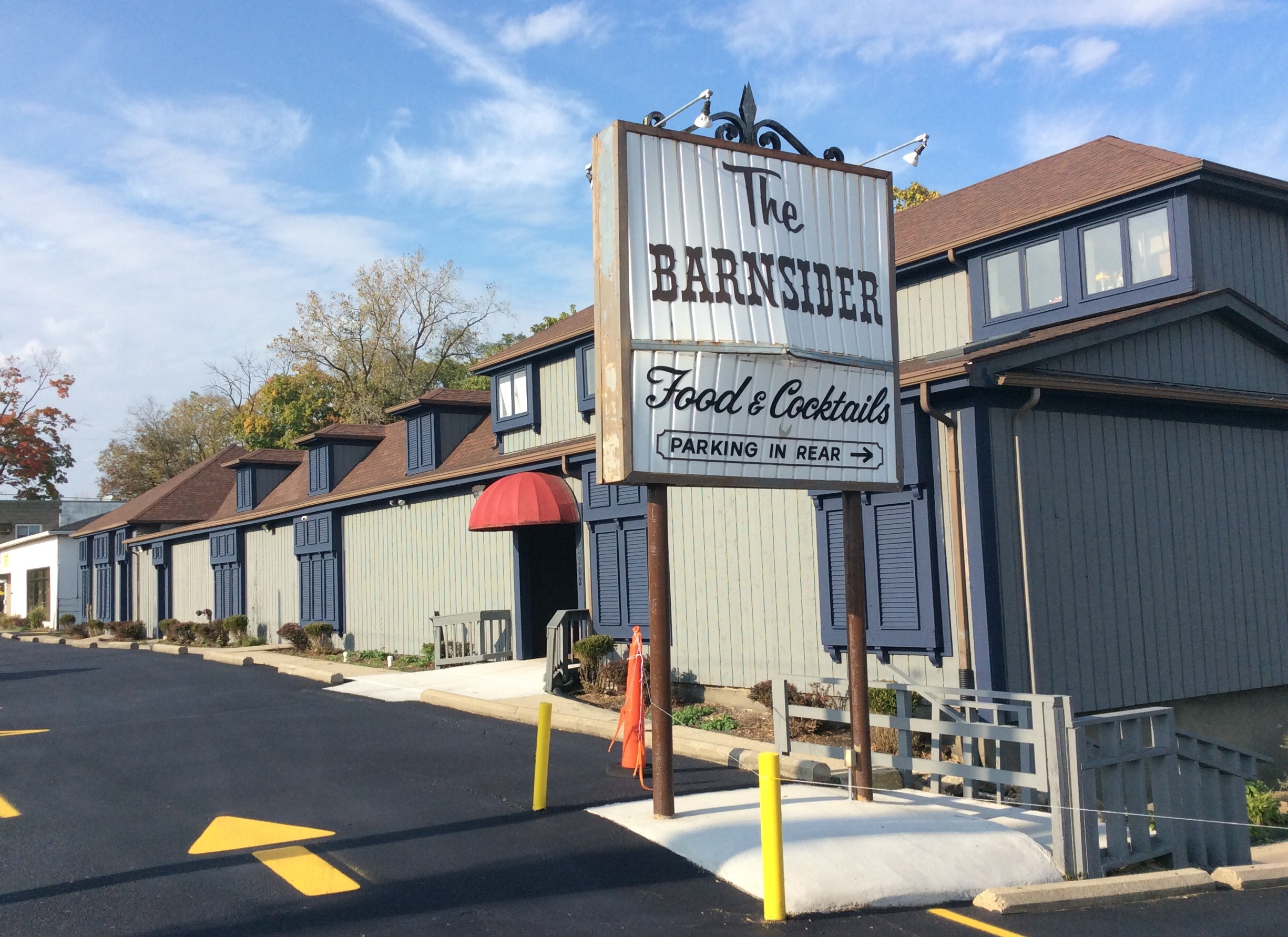 The former Barnsider restaurant in Harrison Twp. MARK FISHER/STAFF