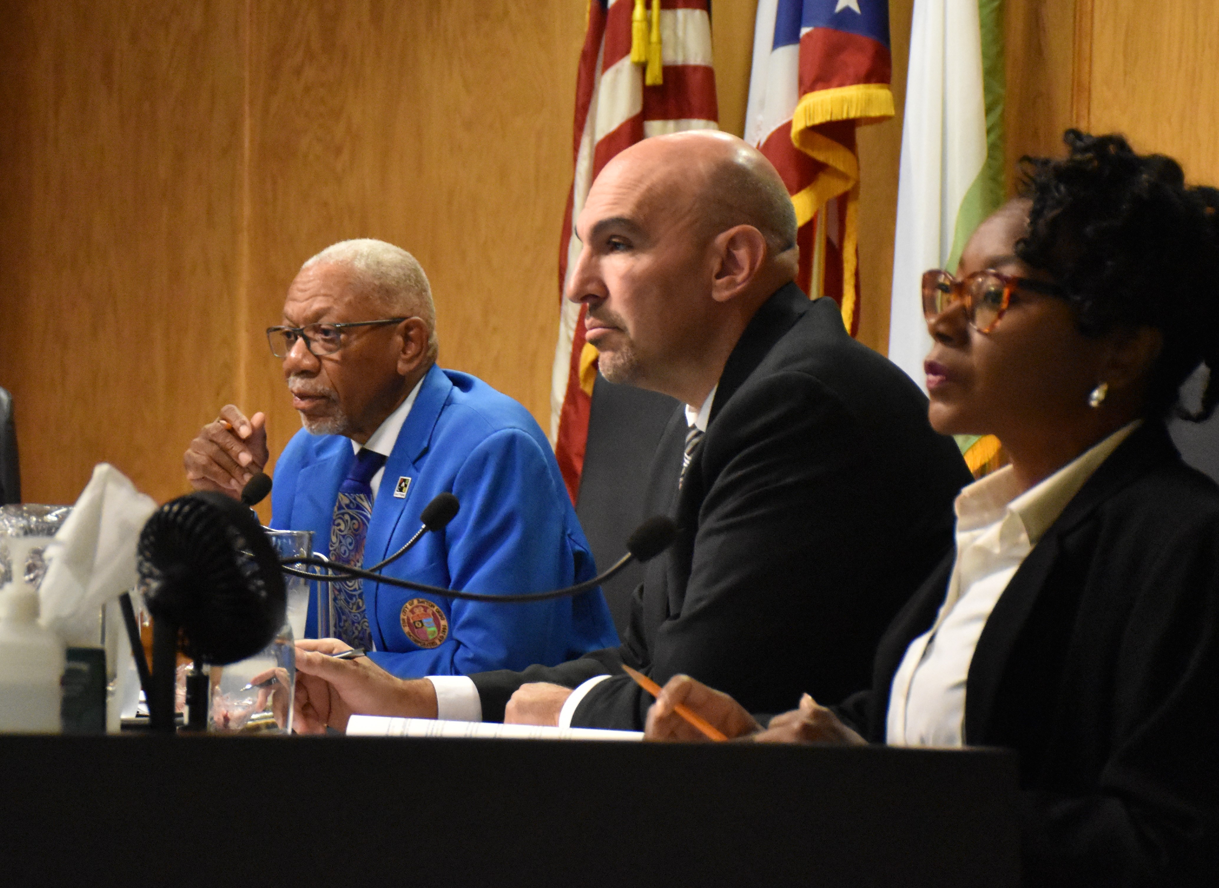 マサ　JEFFERY＆PRESIDEN North Branford's Macmillen 'Humbled and Honored' as New Mayor