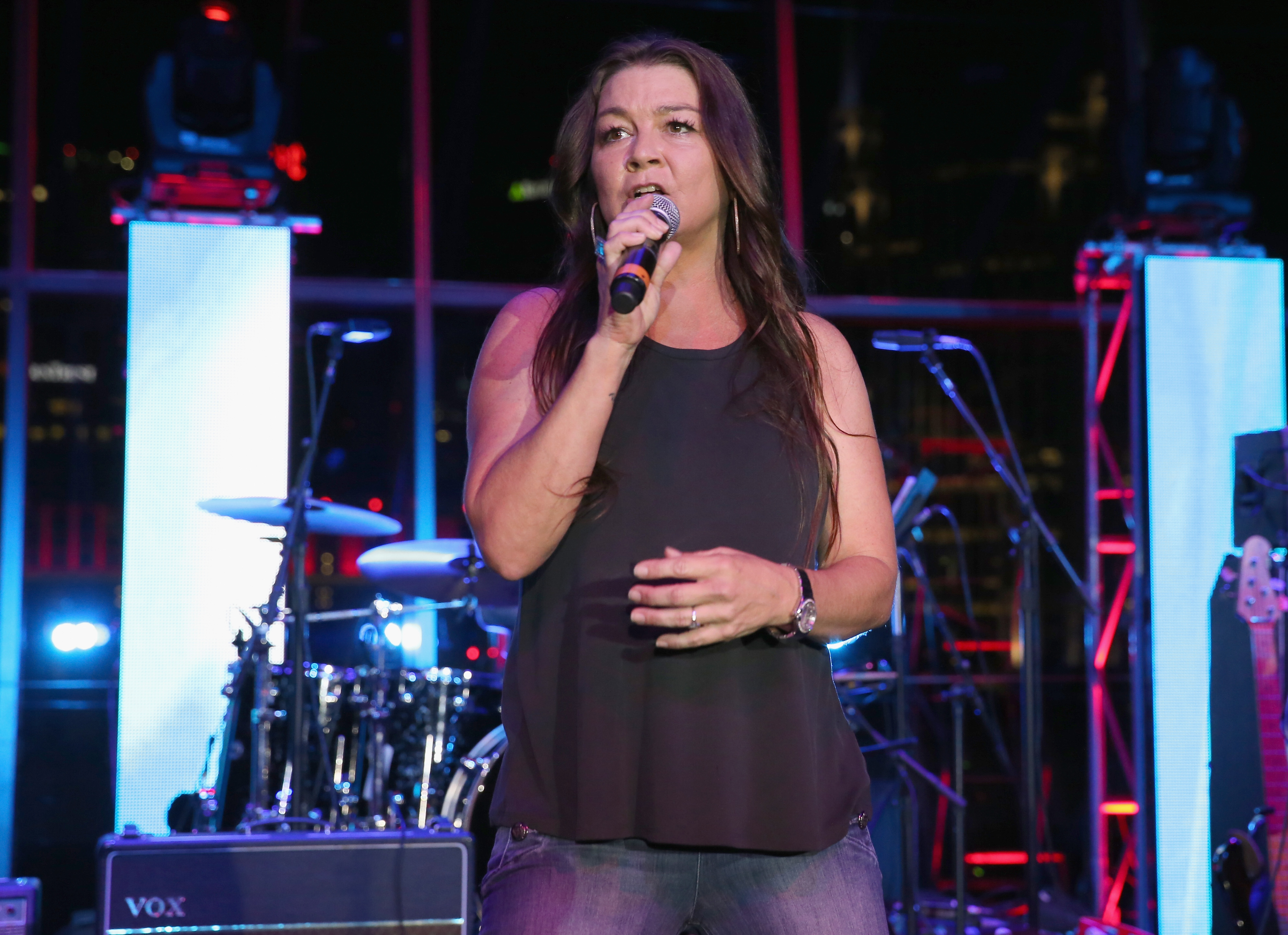 NASHVILLE, TN - OCTOBER 17: Gretchen Wilson performs onstage at the WME Party during IEBA 2017 Conference on October 17, 2017 in Nashville, Tennessee. (Photo by Terry Wyatt/Getty Images for IEBA)