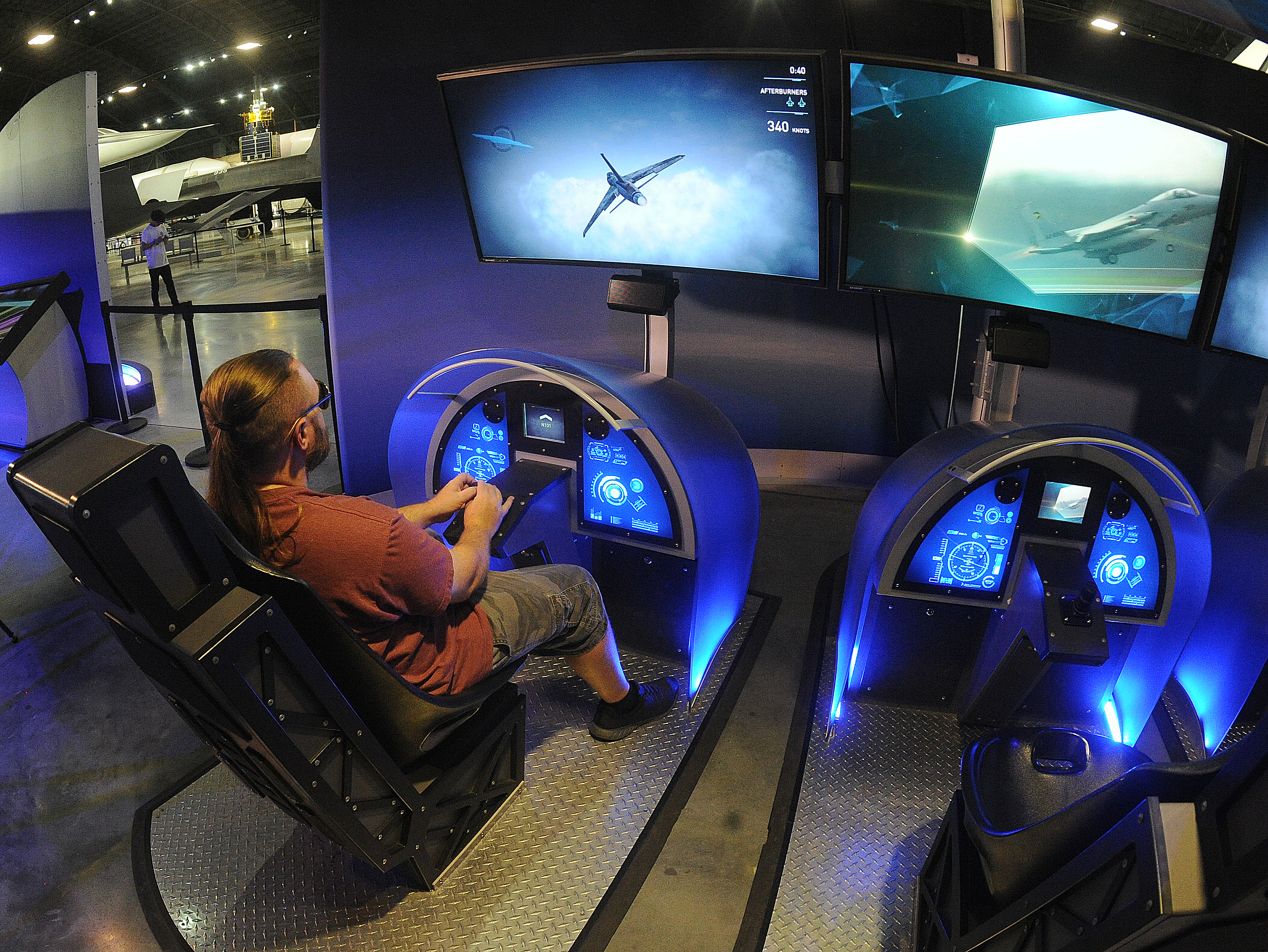 Simulators Division opens new Sims Holodeck > Wright-Patterson AFB >  Article Display