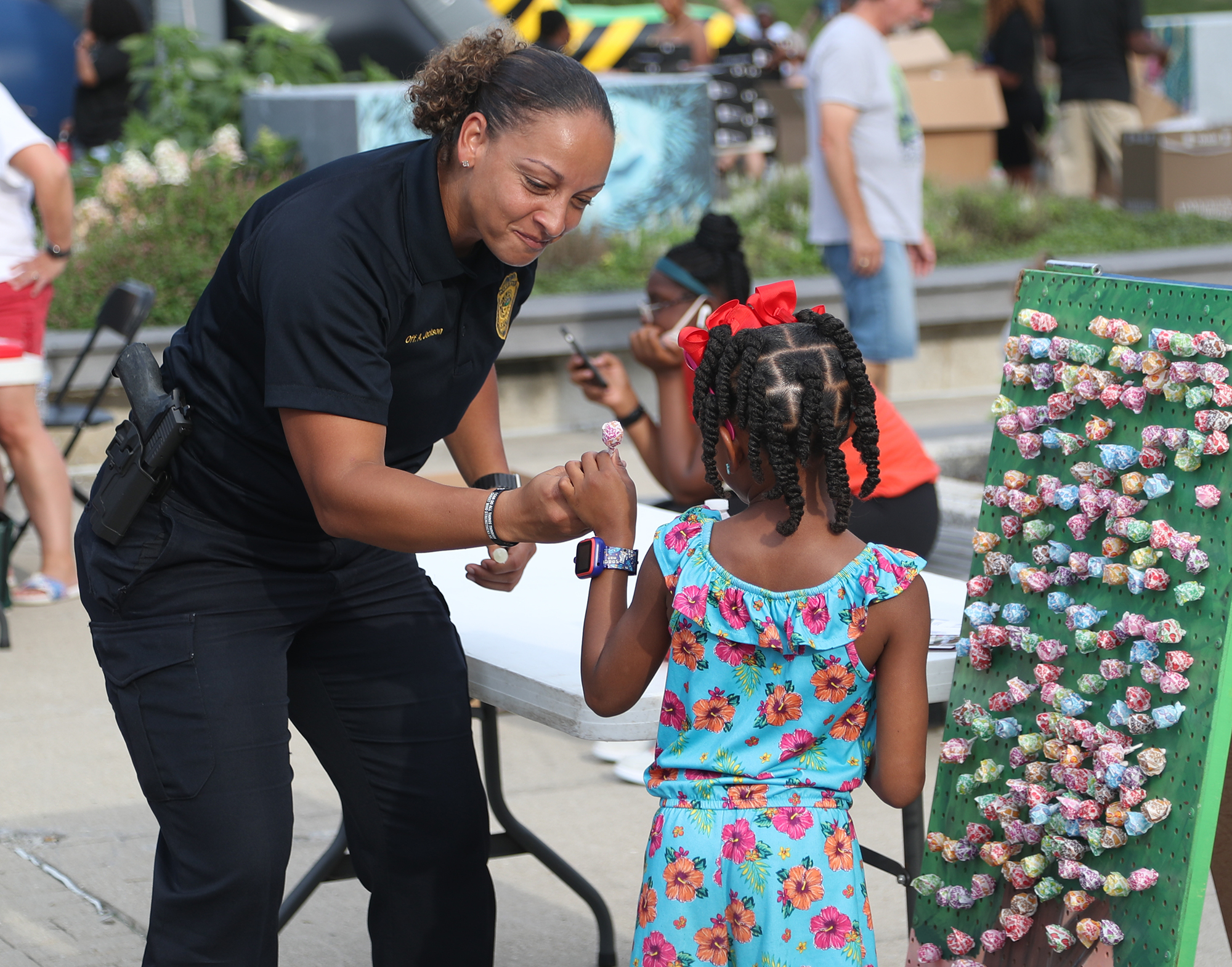 People Helping The Community