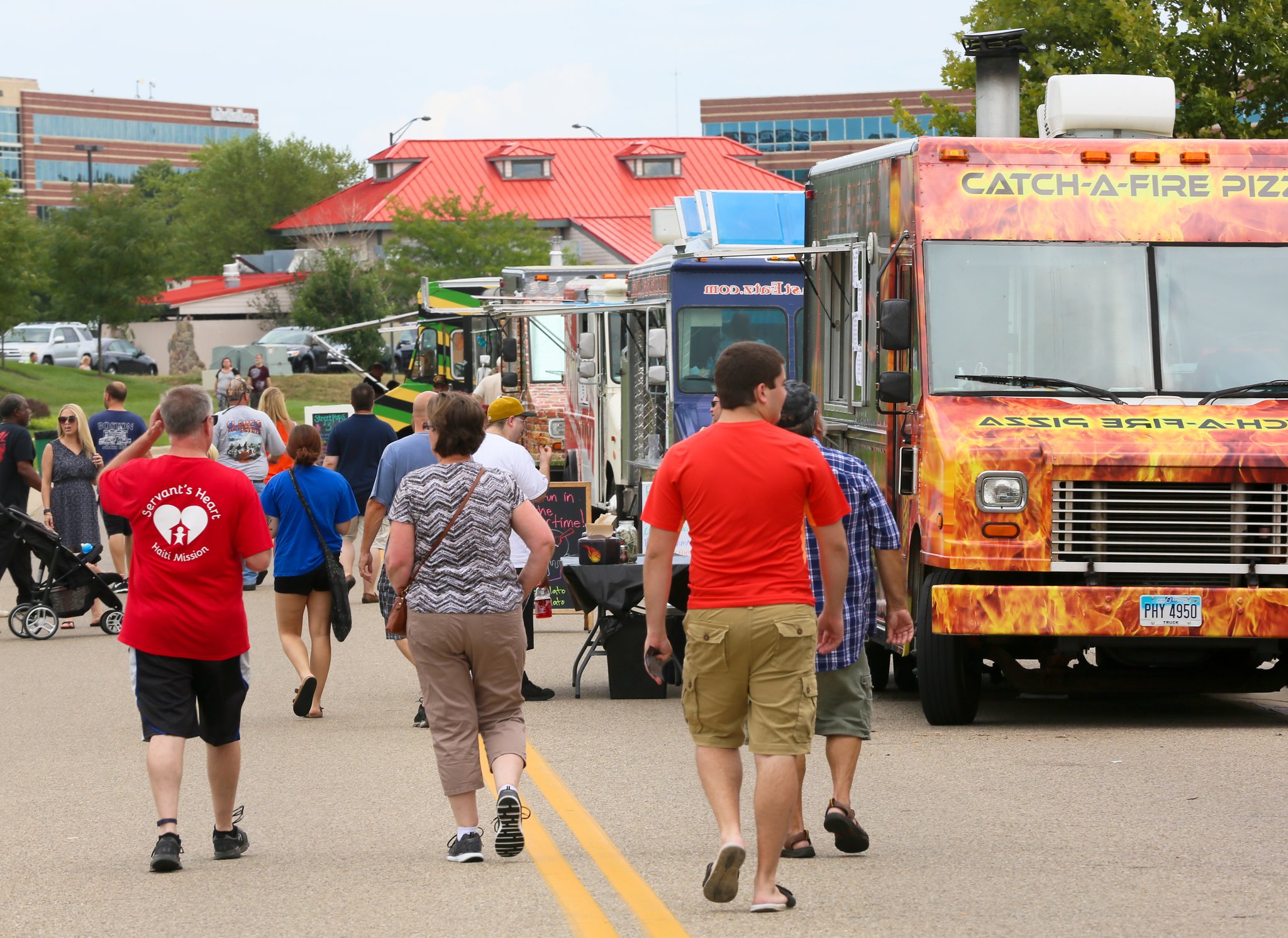 Union Centre Food Truck Rally 2018 40 trucks, Jordan Davis