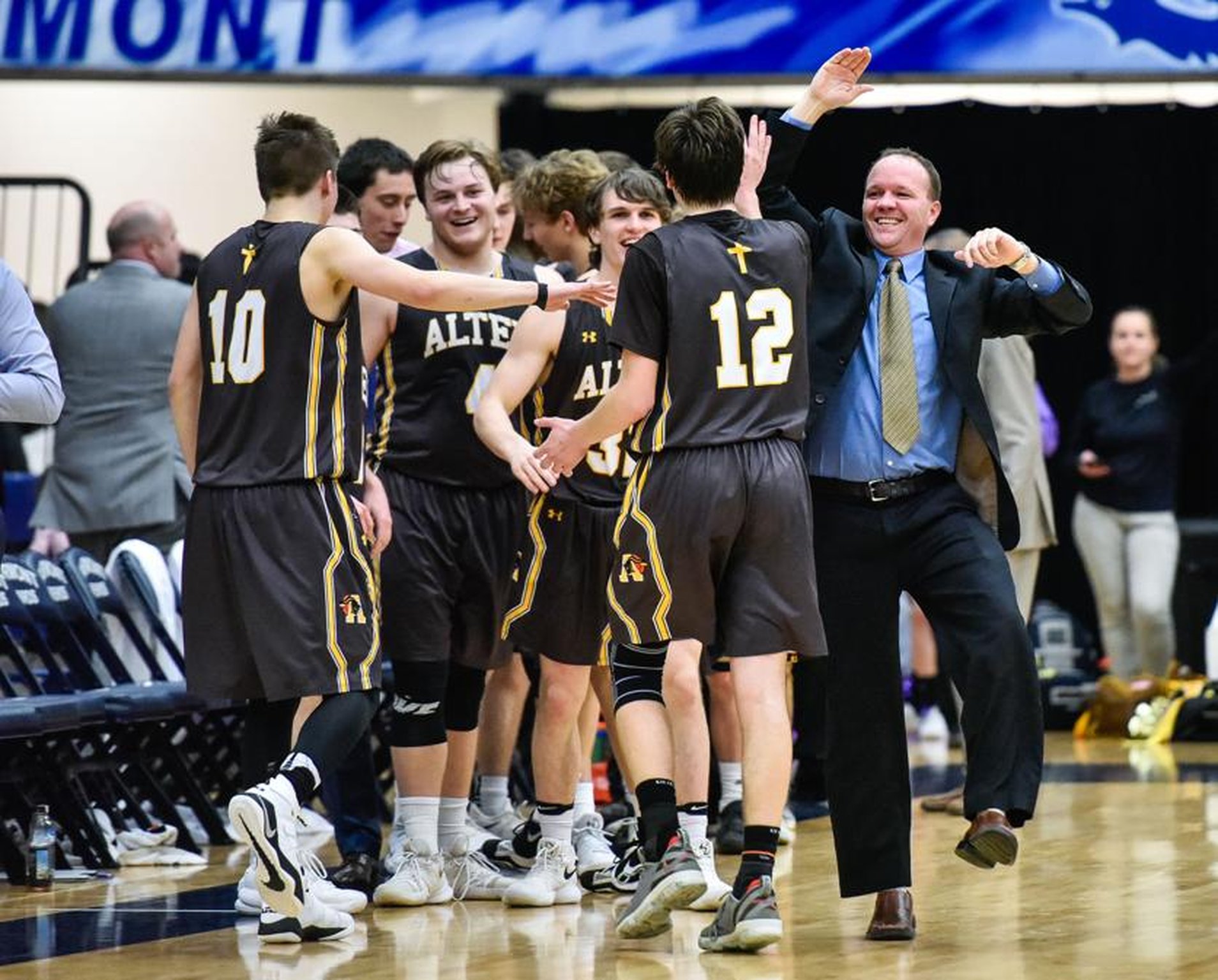 Coach Eric Changes Lanes - Lower Columbia College Athletics