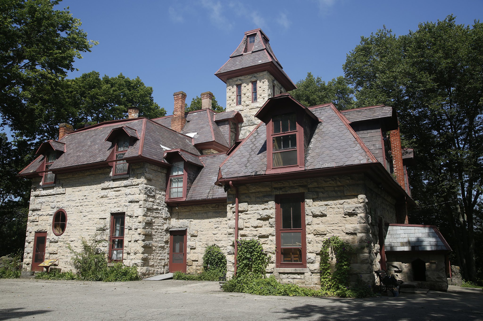Mac-A-Cheek Castle will host an afternoon of Easter activites Sunday. LISA POWELL / STAFF