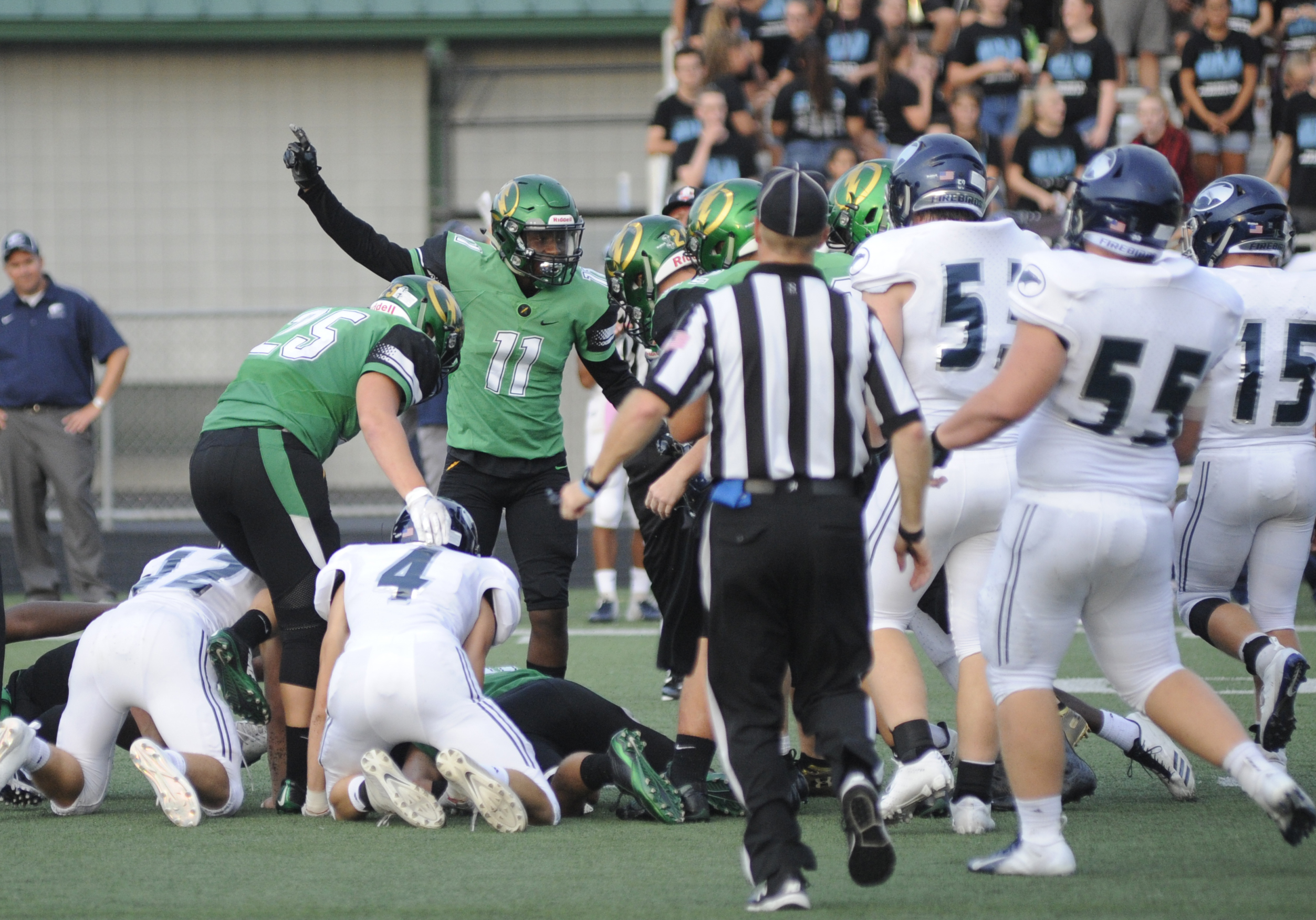 Fairmont lost four first-half fumbles. MARC PENDLETON / STAFF