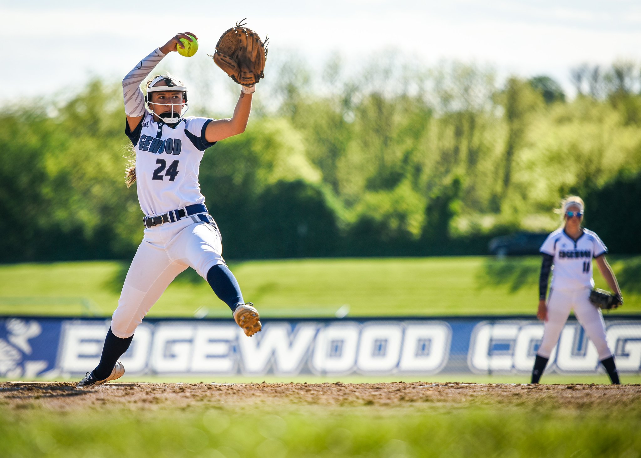 Edgewood’s Sam Davis throws a pitch during her no-hitter against Middletown on Monday in a Division I sectional opener at Edgewood. The Cougars won 10-0 in five innings. NICK GRAHAM/STAFF