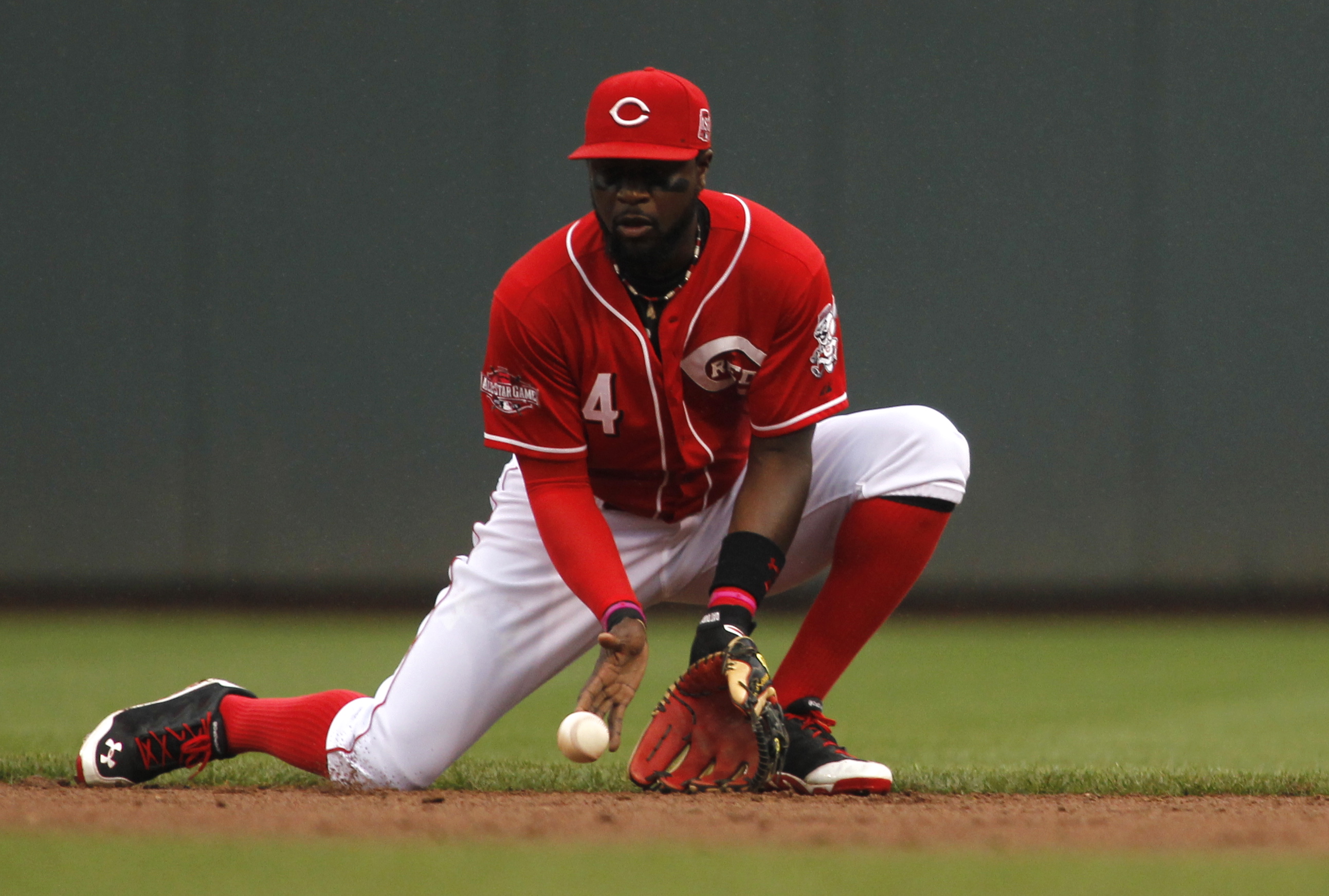 Reds agree to trade Brandon Phillips to Nationals