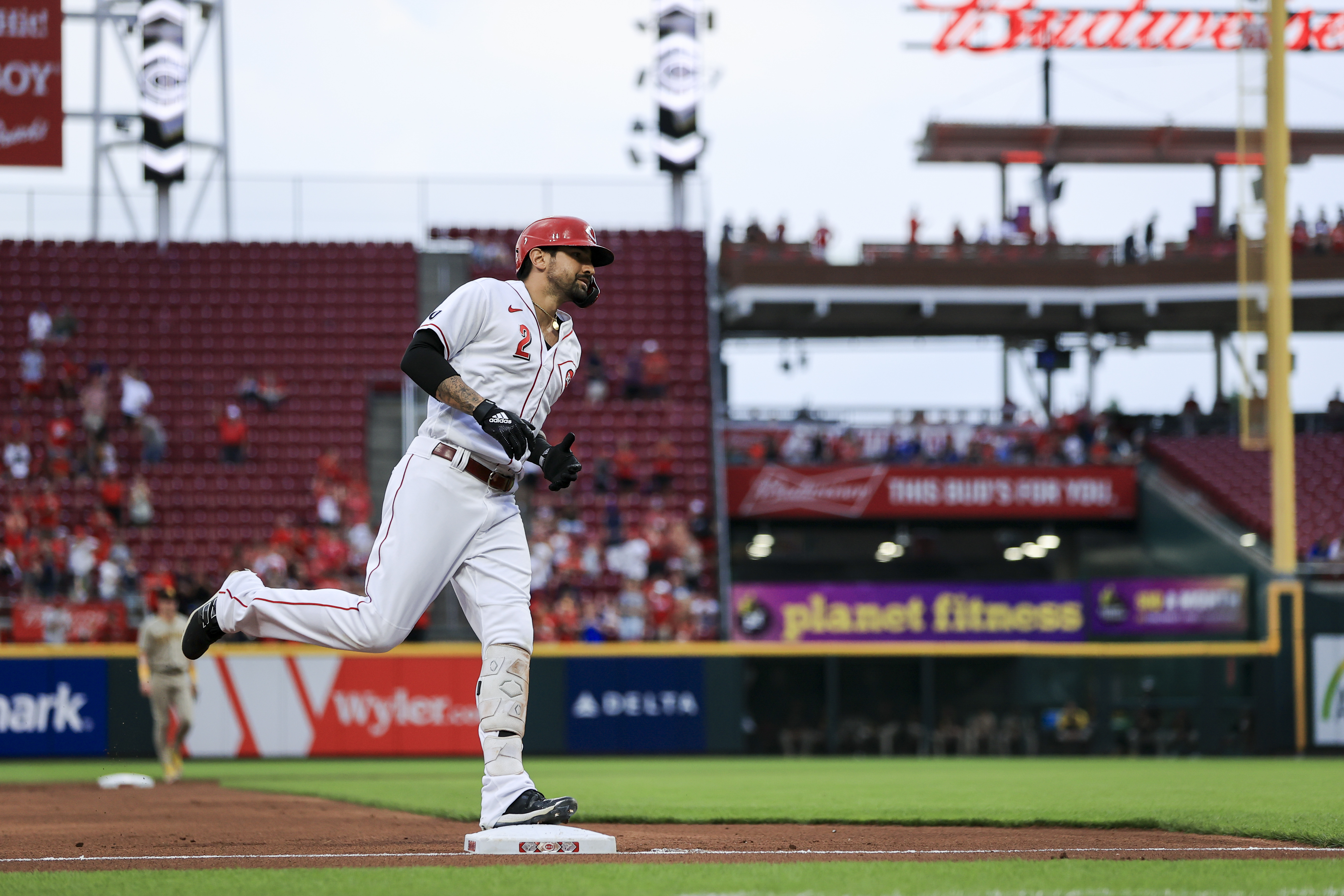 Nick Castellanos provides emotional spark for Reds