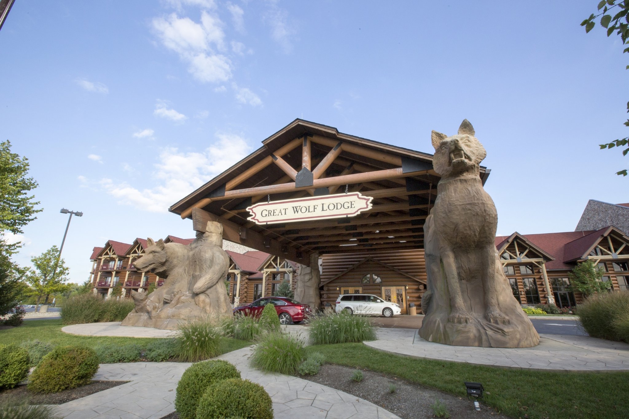 does great wolf lodge require masks