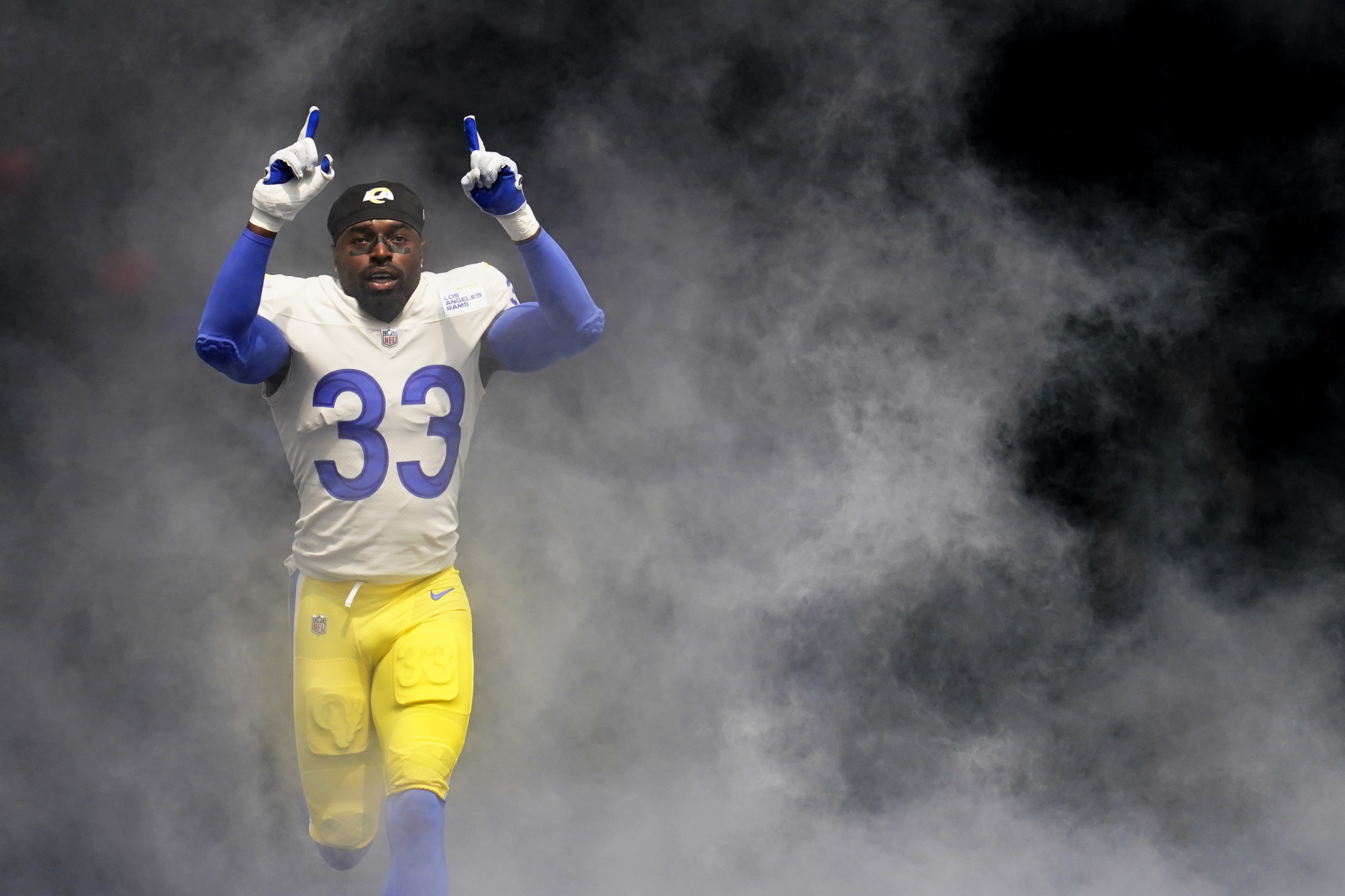 Los Angeles Rams - Heading into the locker room with the lead