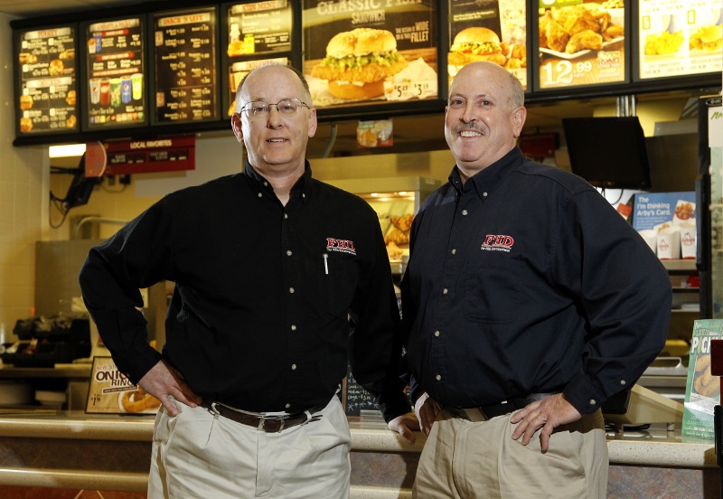 Dayton franchise owners win Lee's Famous Recipe Chicken award