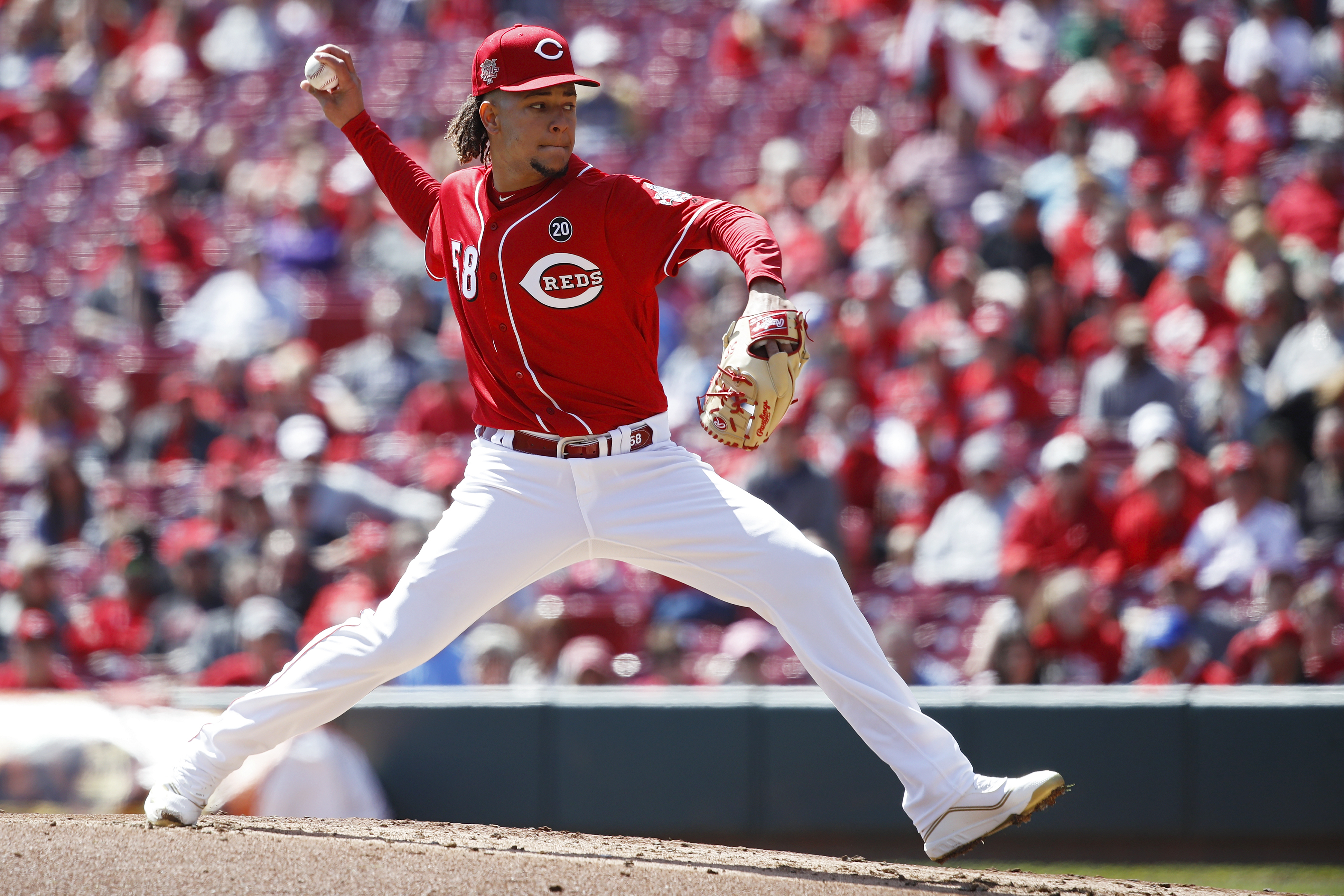 Cincinnati Reds starting pitcher Luis Castillo (58) stands on the