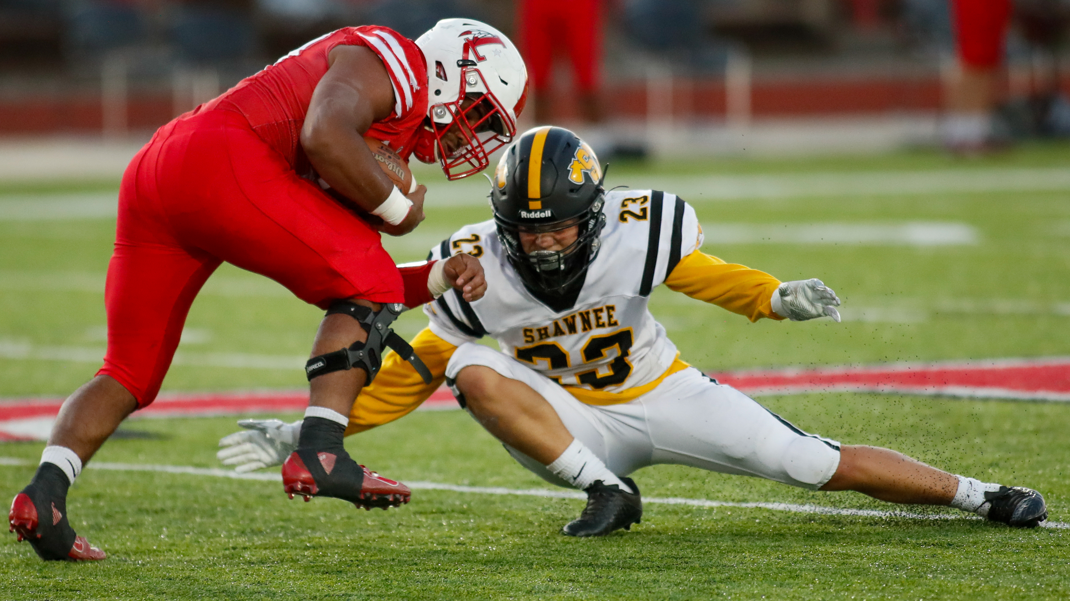 Prep football: Shawnee falls to London in matchup of CBC unbeatens