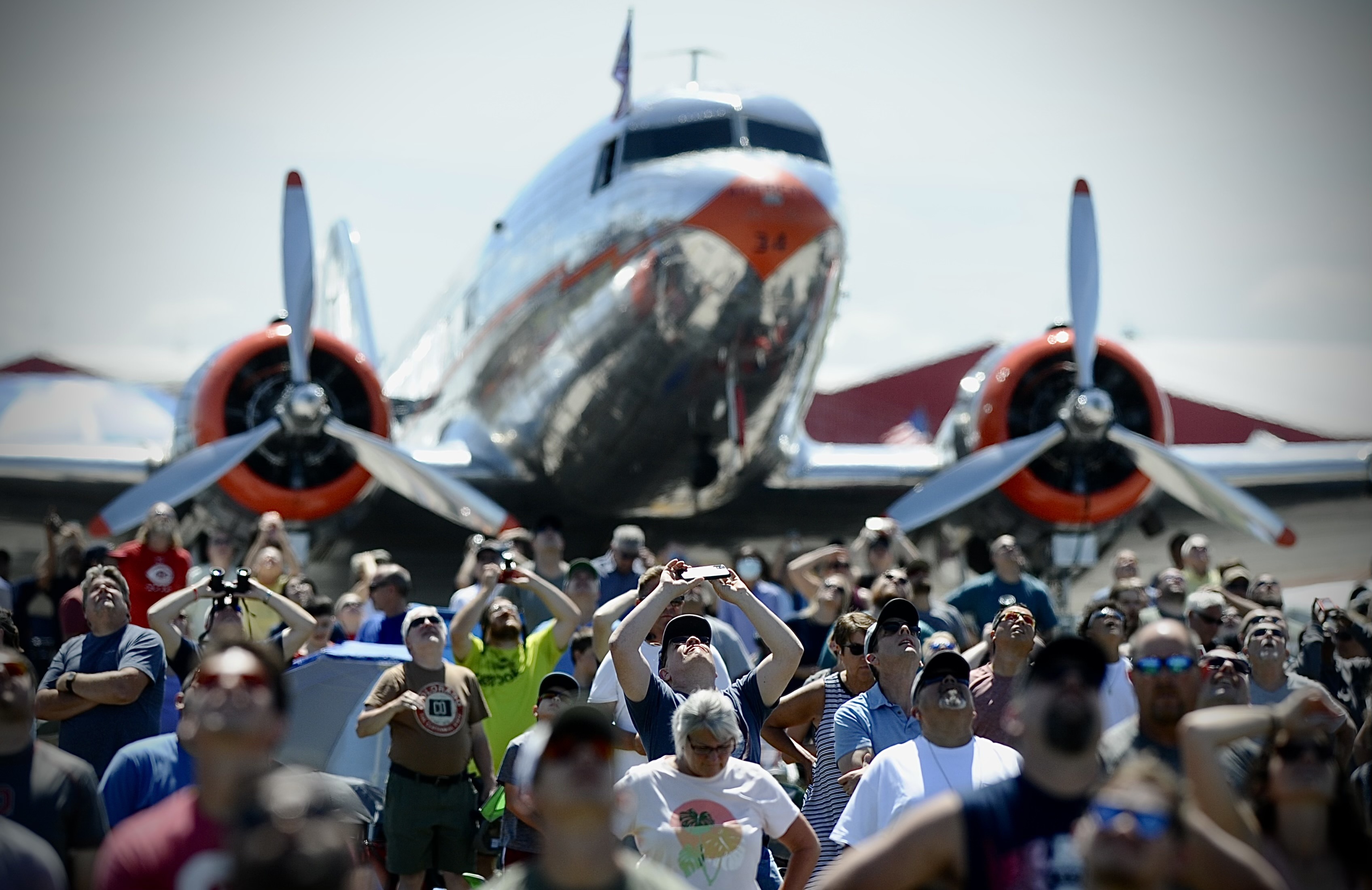 Dayton Air Show opens Saturday to blue skies