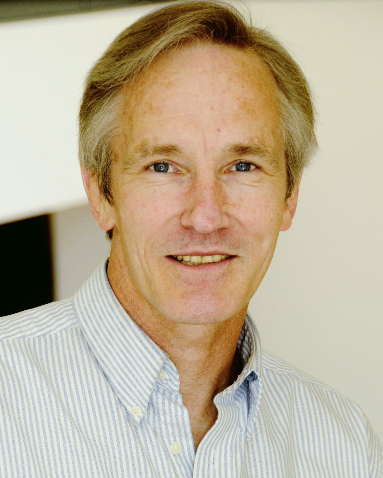 Actor Bruce Cromer appears in Dark Waters.