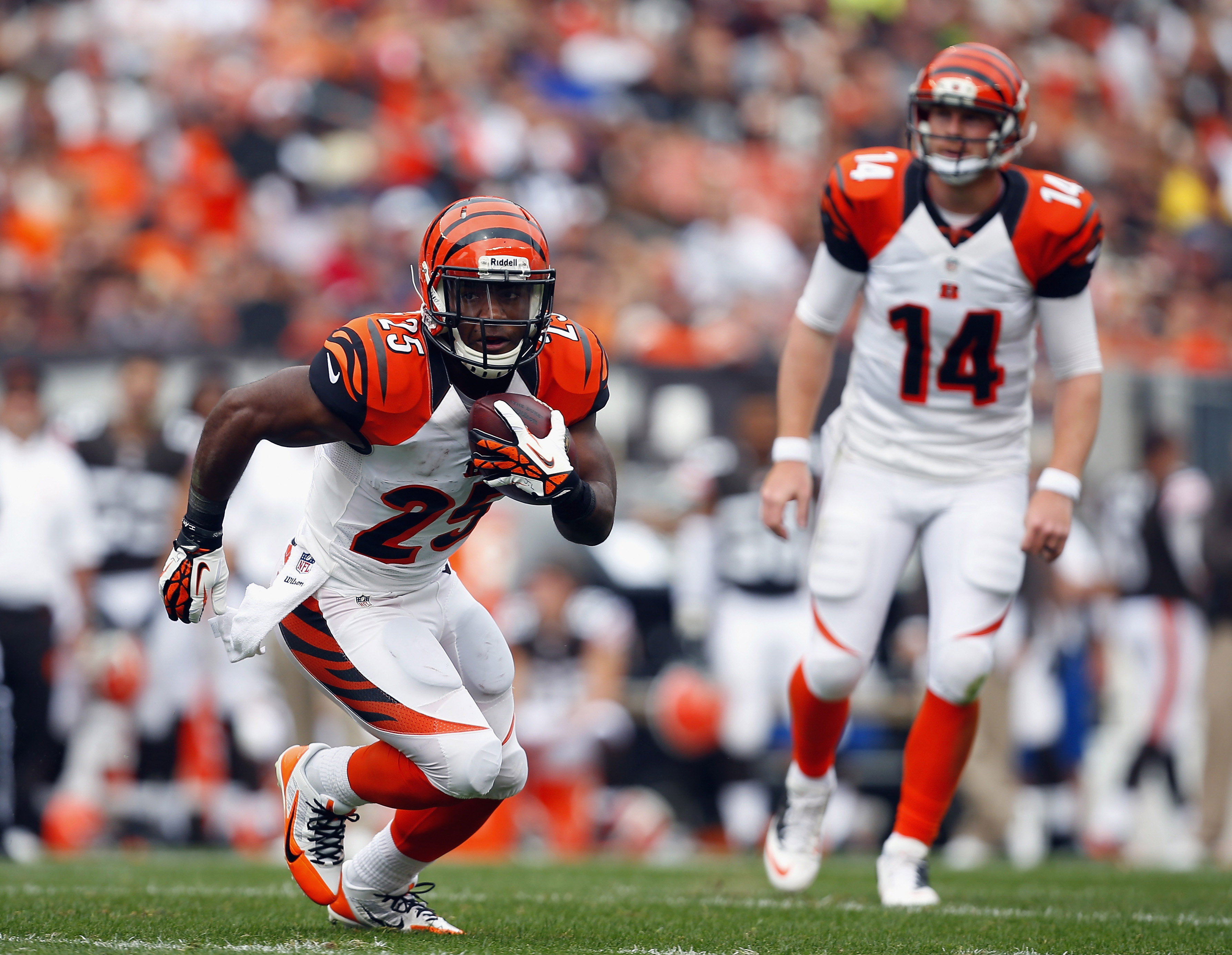 BROWNIES & FROWNIES: Browns blow up offensively to surpass Bengals