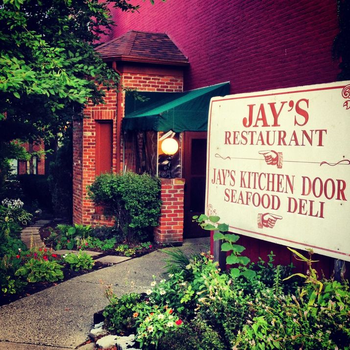 Jay's Seafood in Dayton open for lunch in December
