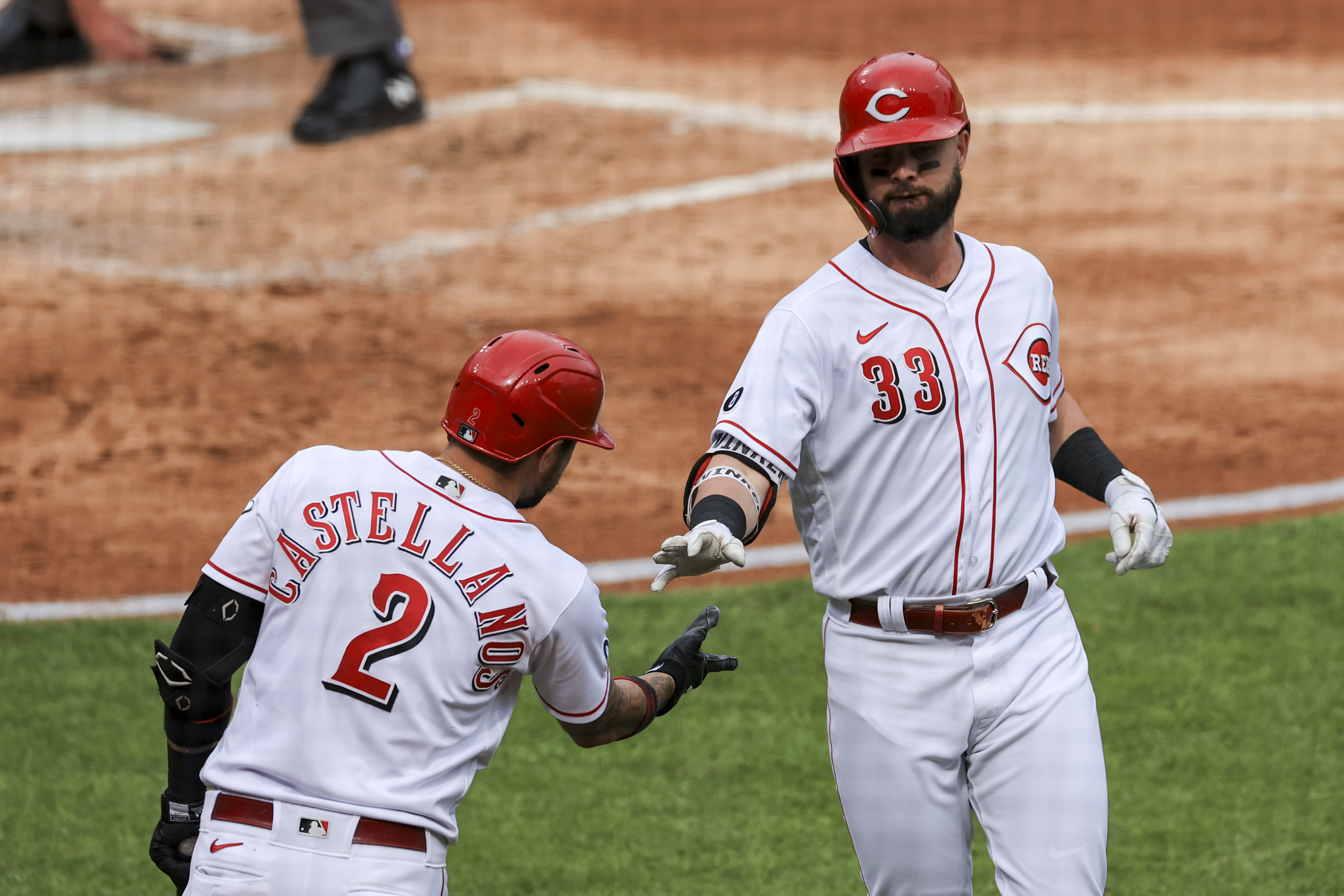 Winker hits 3 solo home runs as Reds beat Brewers - The San Diego