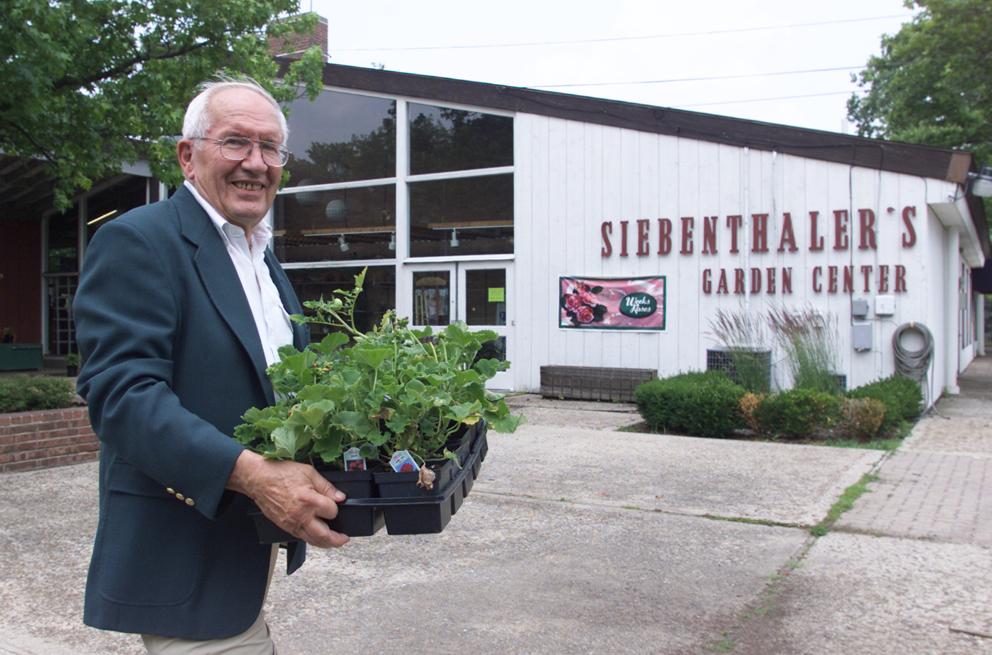 Siebenthaler Garden Center Dayton Ohio | Fasci Garden