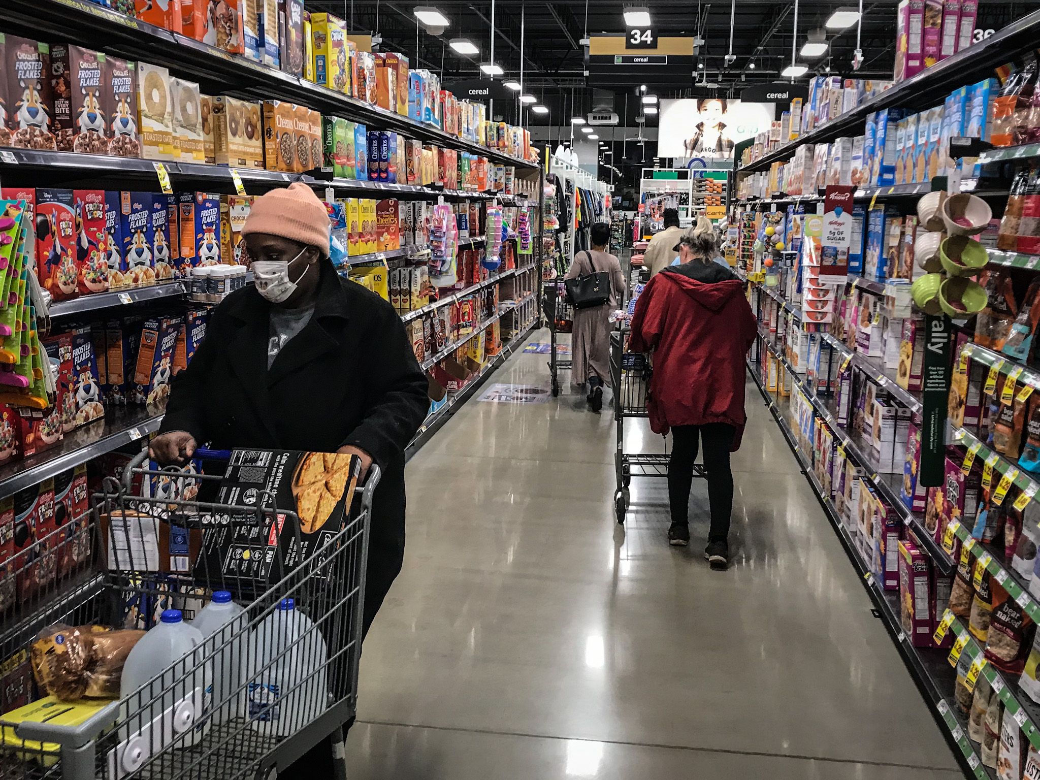 Coronavirus: Reports of long lines and empty shelves at grocery stores