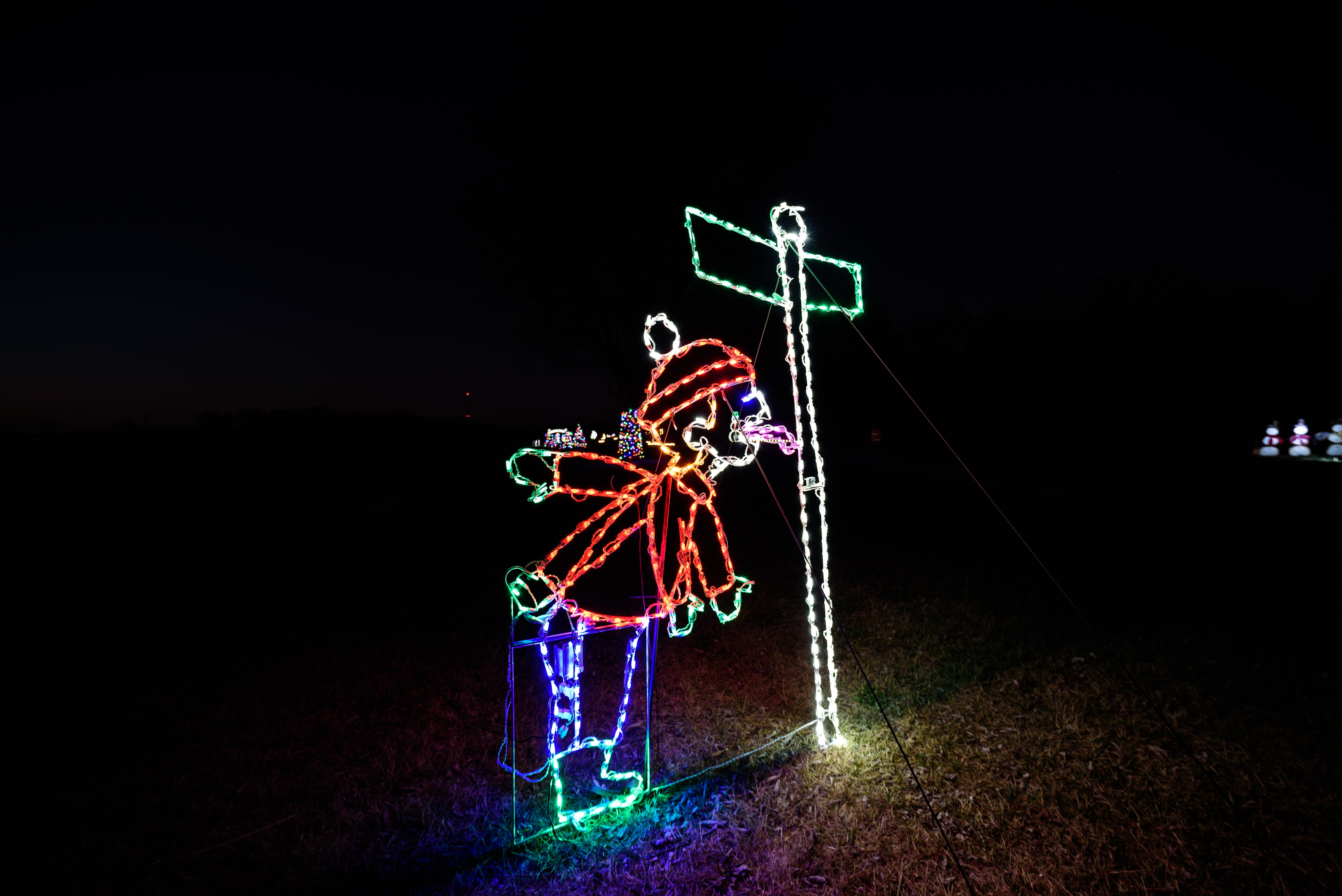 Congers Lake Christmas Lights 2022 Photos: Holiday Lights Dazzle At Lost Creek Reserve's Drive-Thru Display In  Troy