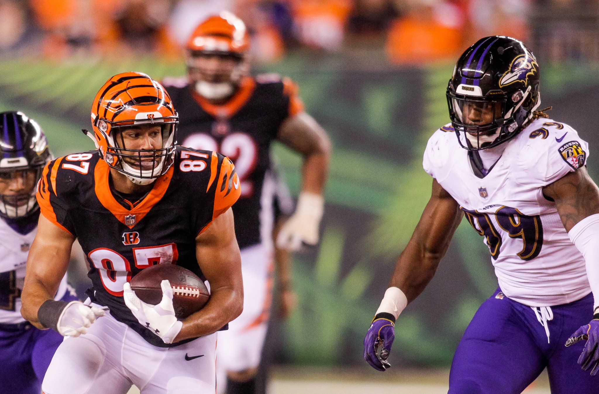 Cincinnati Bengals tight end C.J. Uzomah (87) catches a touchdown