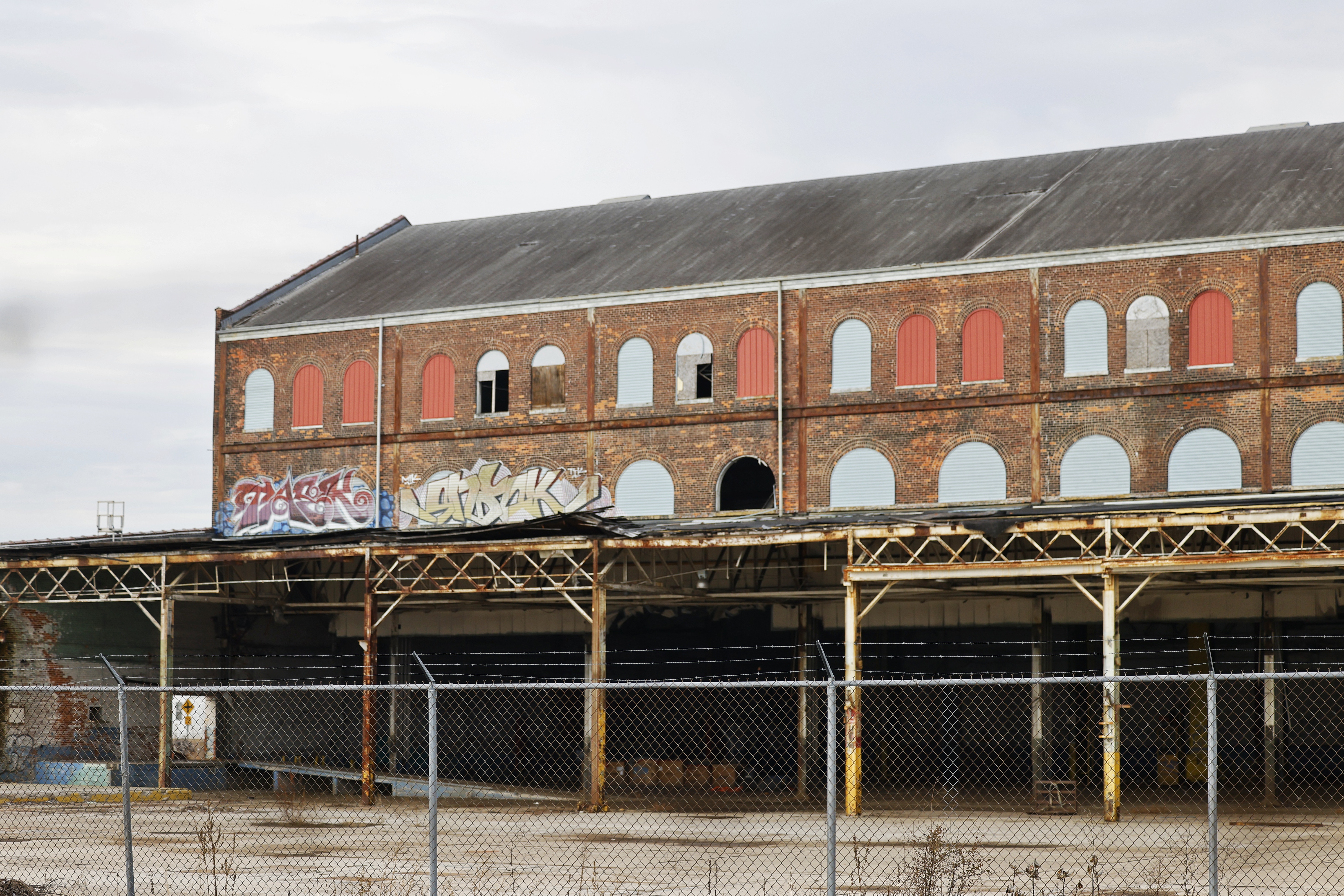 Hamilton City Council on Wednesday, Dec. 8, 2021, authorized the purchase of the 8.3-acre former Beckett Paper Co. site for $1.5 million. Council also is considering selling 6.7 acres to a developer for $1 in exchange for the company spending $50 million to build a 250-apartment complex. The city hopes to develop the remaining parts of the Beckett property in other ways. NICK GRAHAM / STAFF