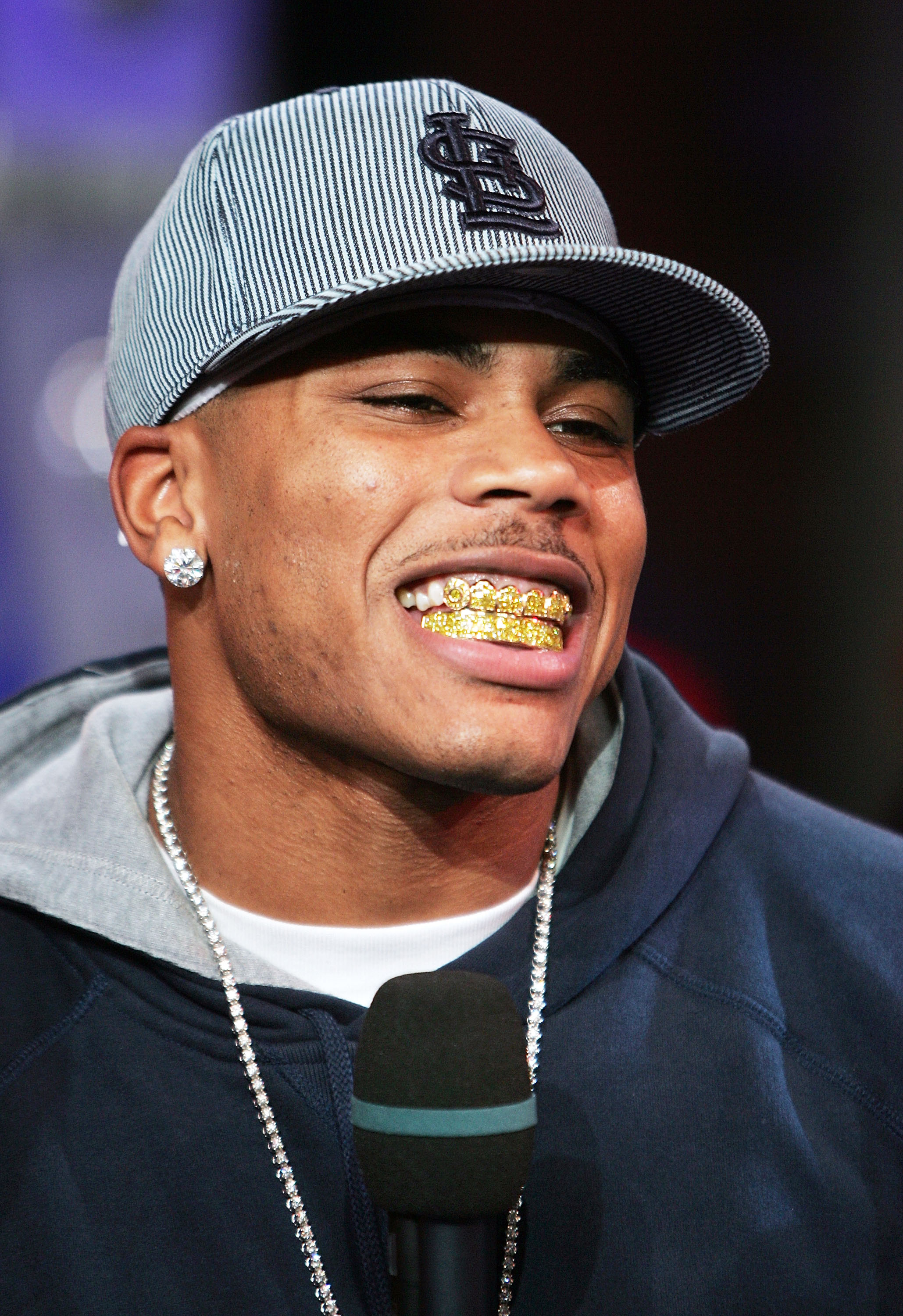 Nelly Grillz