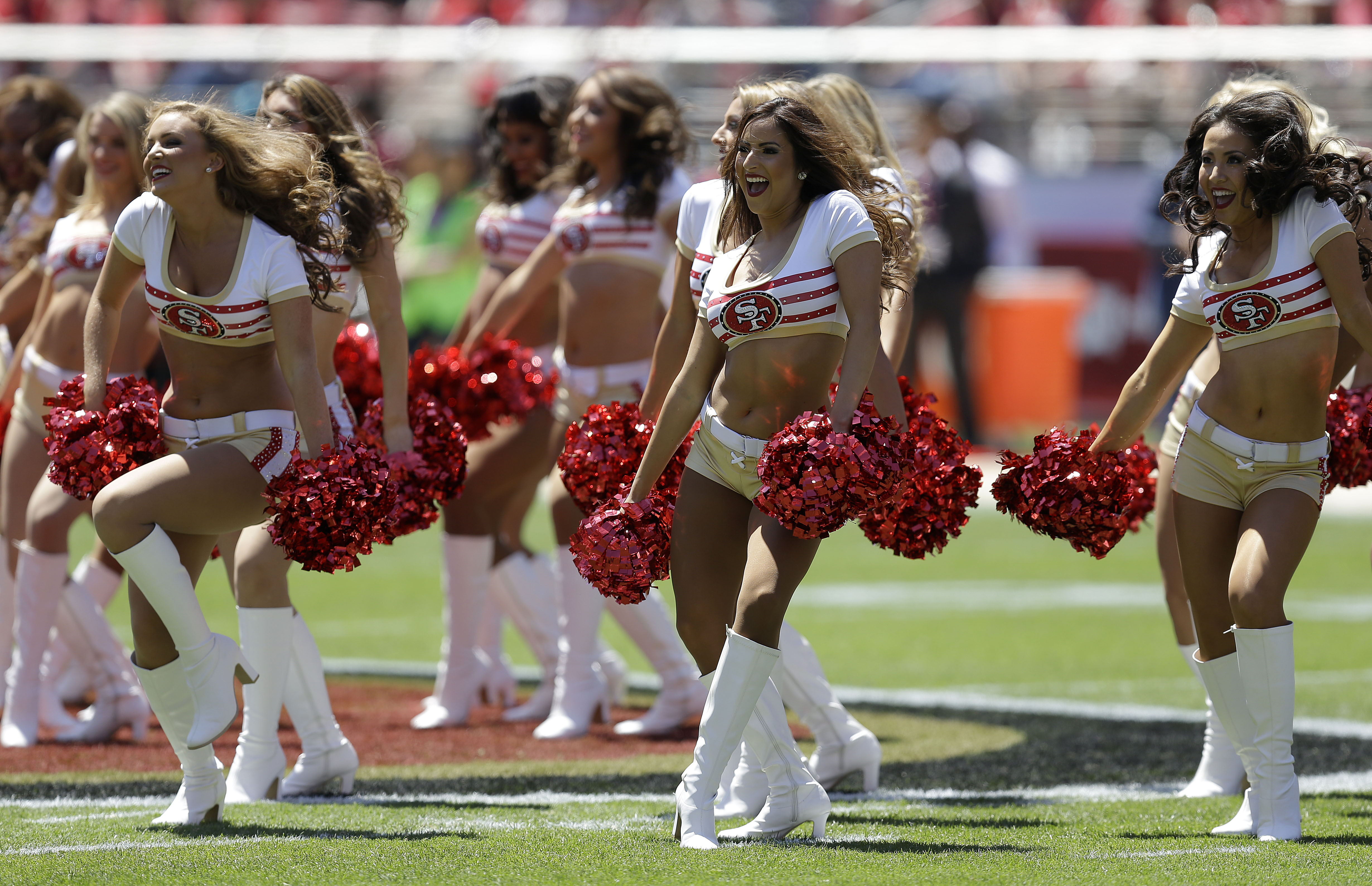 NFL cheerleaders: The preseason edition