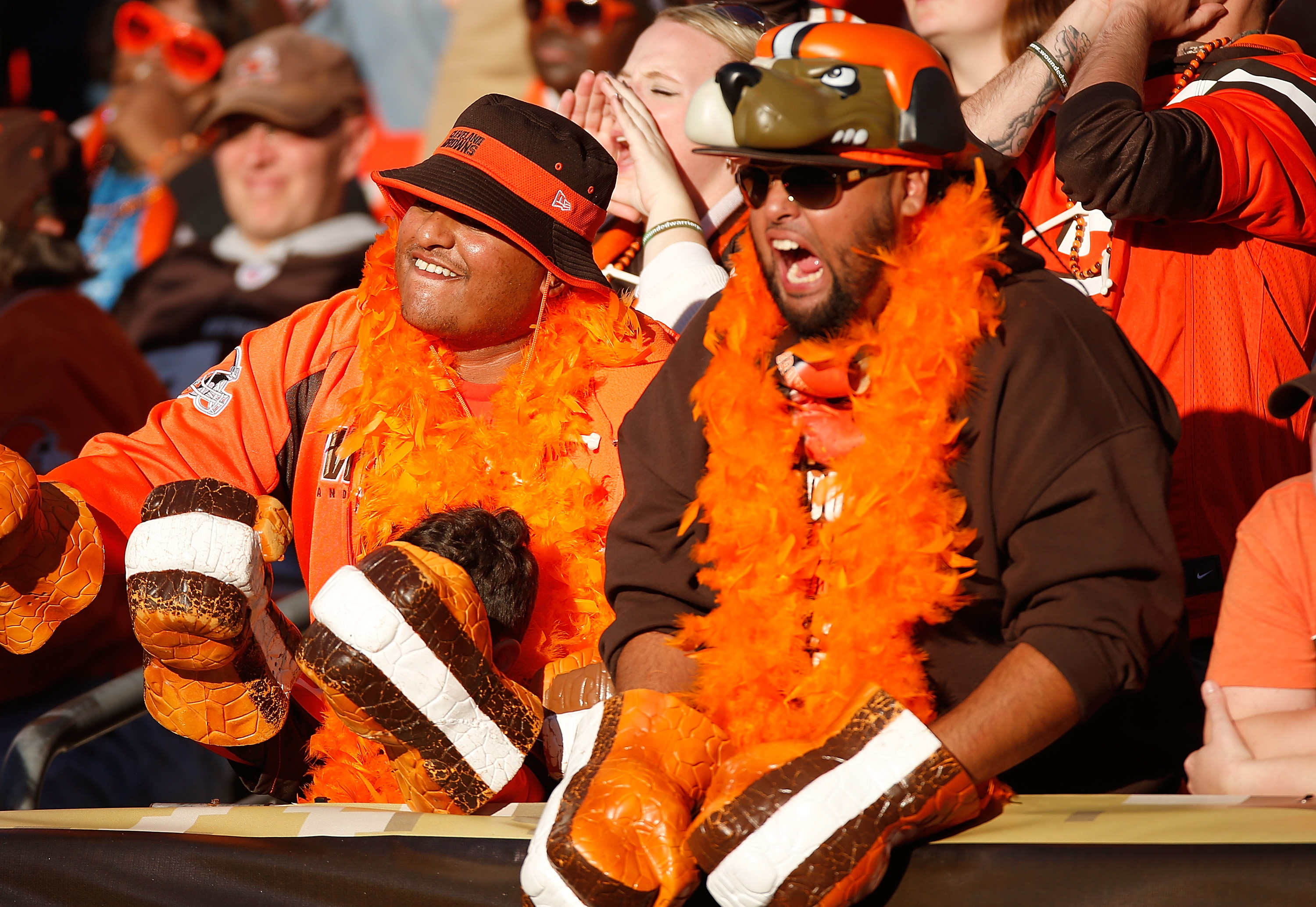 Fans raise enough money for parade if Cleveland Browns go '0-16'