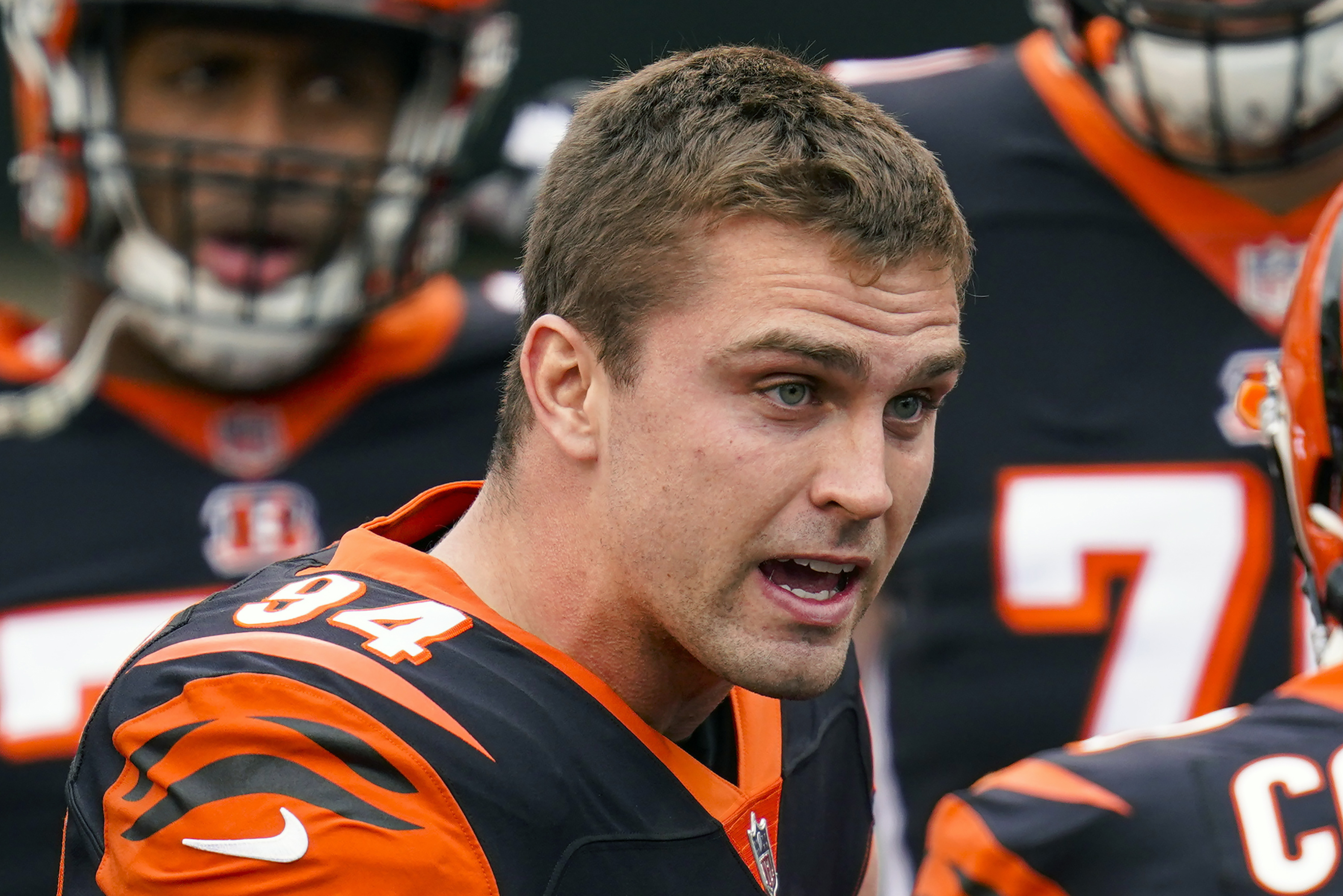 Bengals sign Sam Hubbard to four-year, $40 million contract