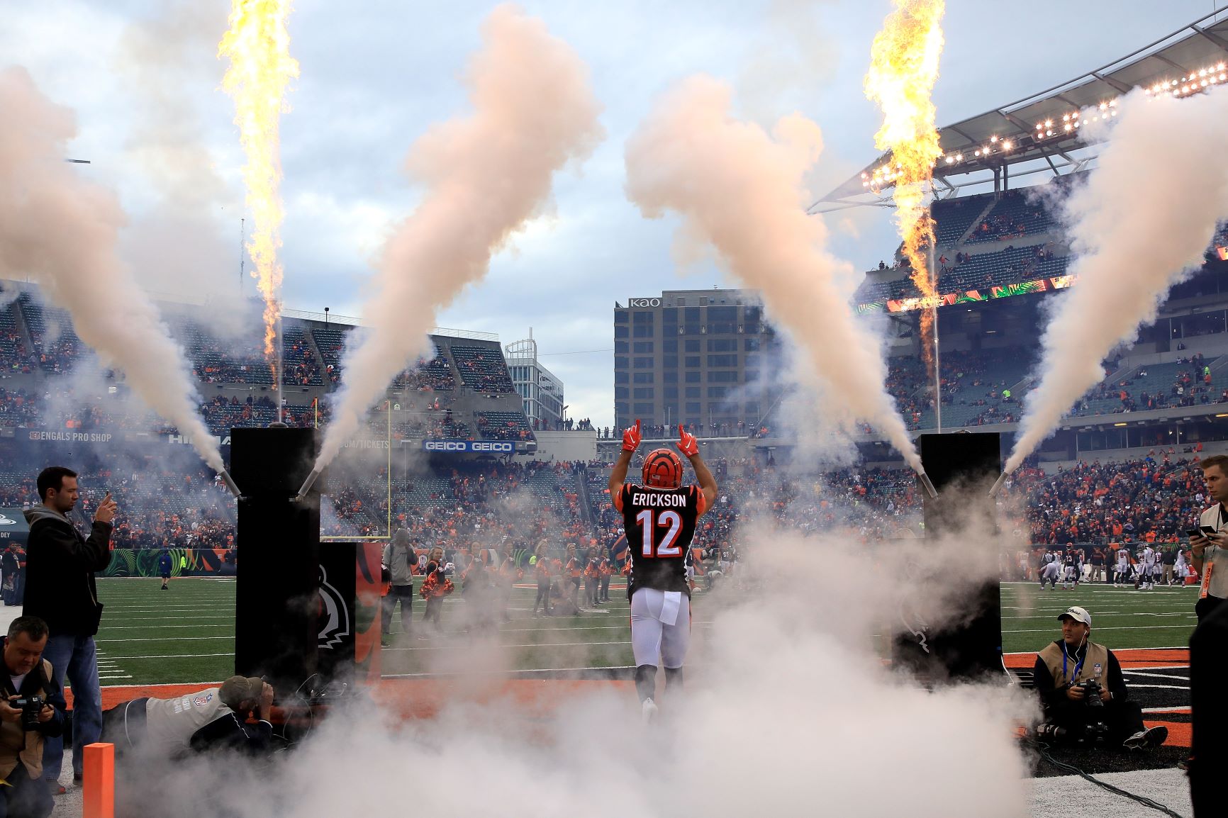 Cincinnati Bengals host Los Angeles Chargers at Paul Brown Stadium