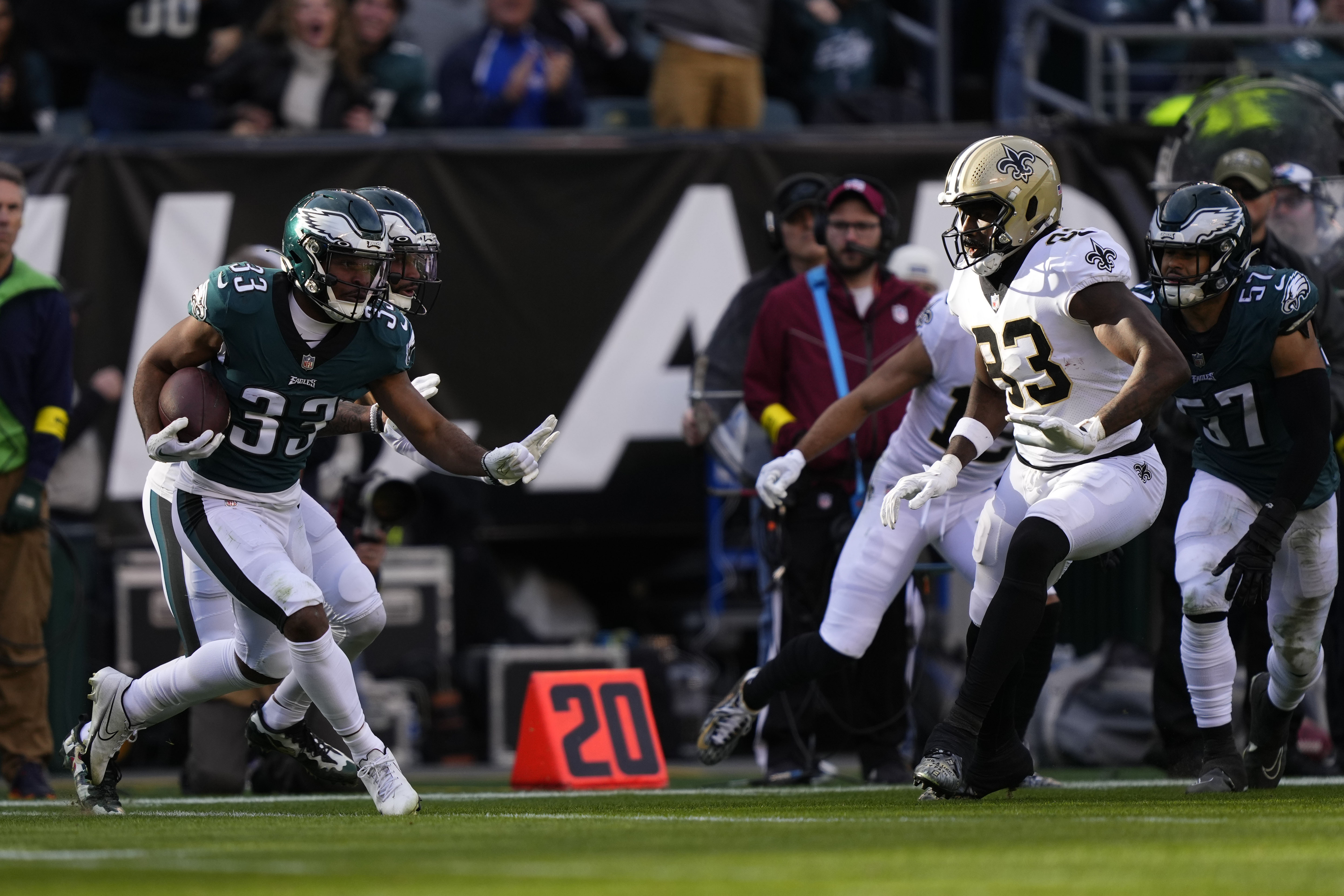 Lakota West grad Jordan Hicks helps Philadelphia Eagles win title