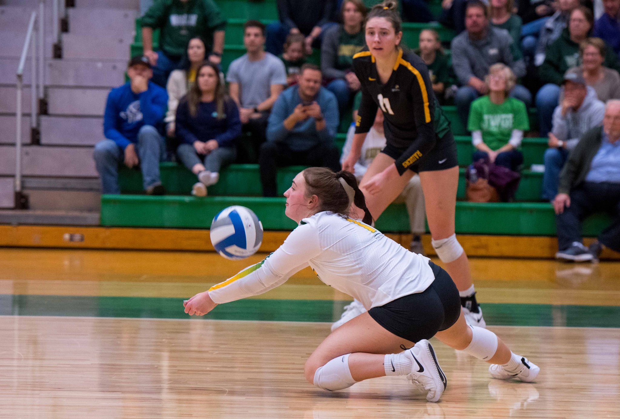 Golven Uitgaand investering Wright State volleybal to host Horizon League tournament