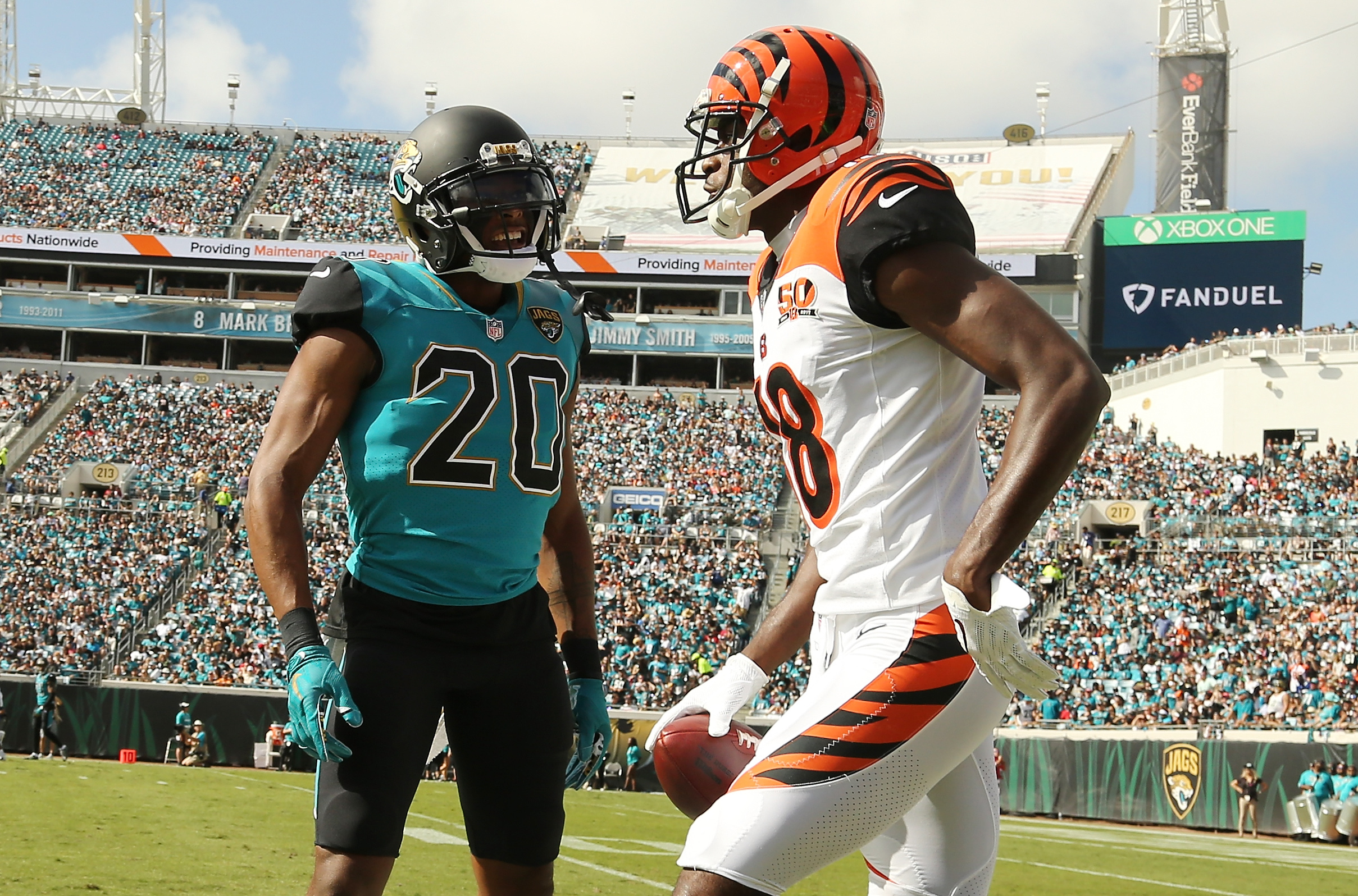 Three players ejected after brawl between Bengals, Dolphins - NBC Sports