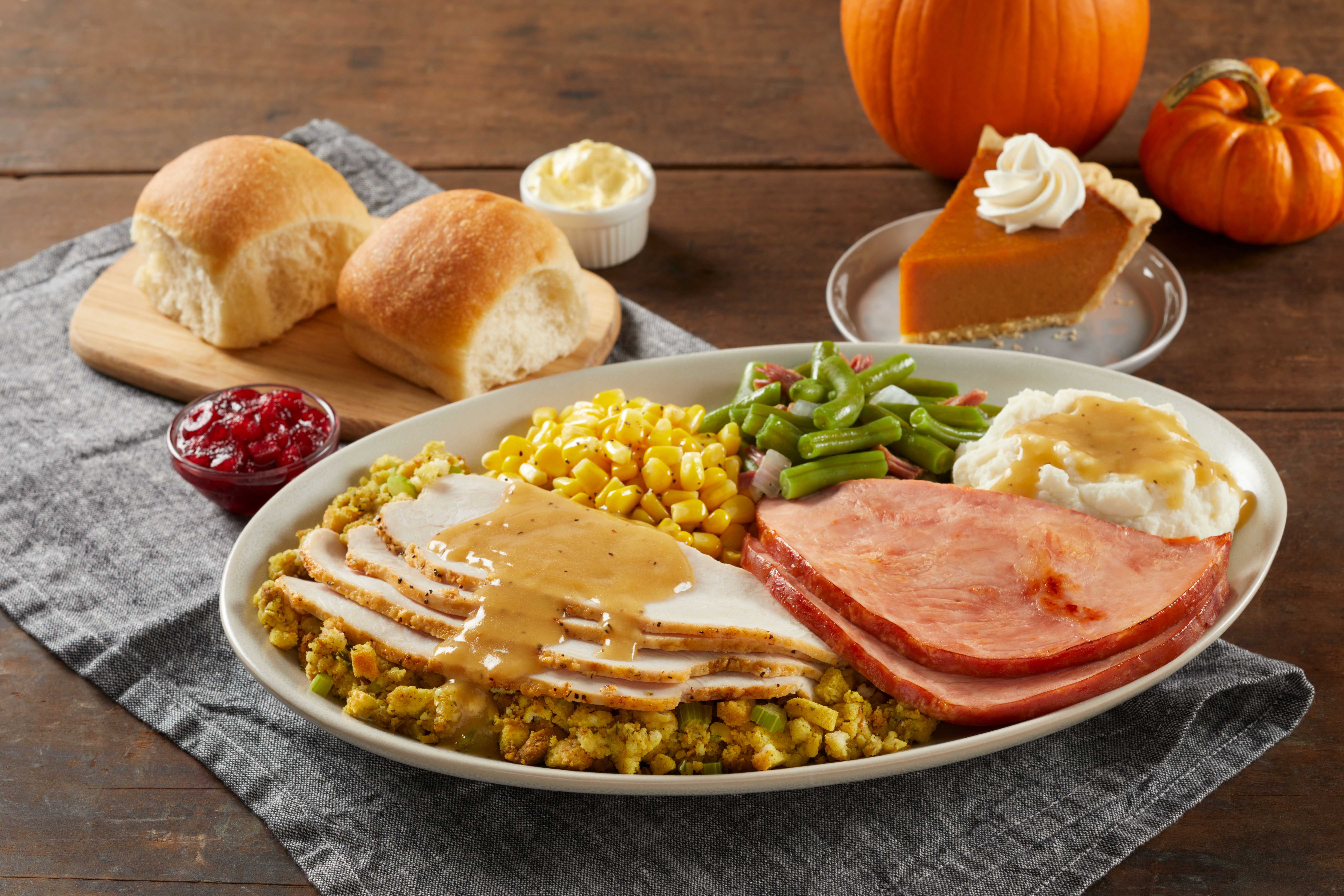 Give Thanks With Bob Evans Homestyle Hugs Program This Thanksgiving