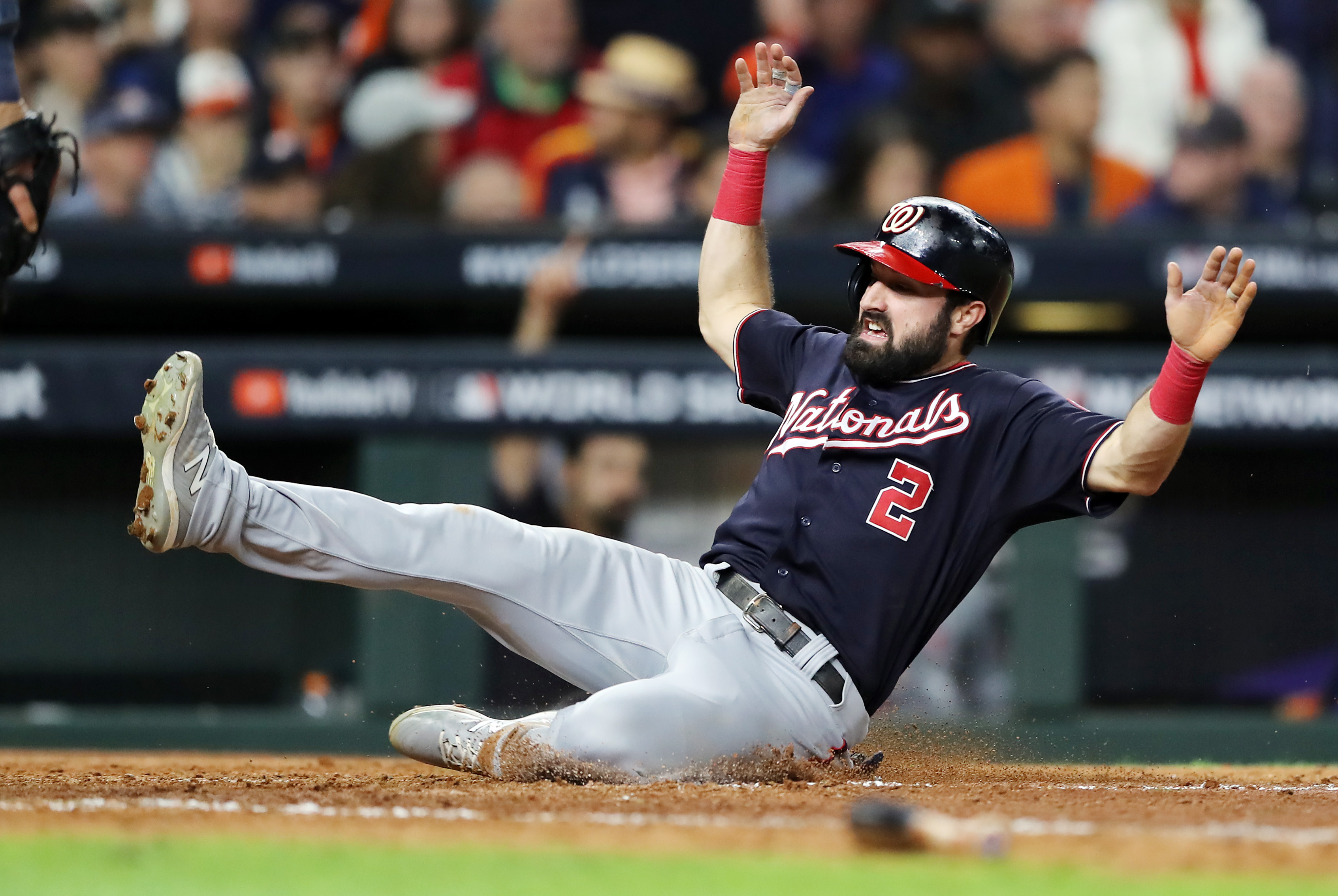 Springfield native Adam Eaton beats up Reds in Nationals win