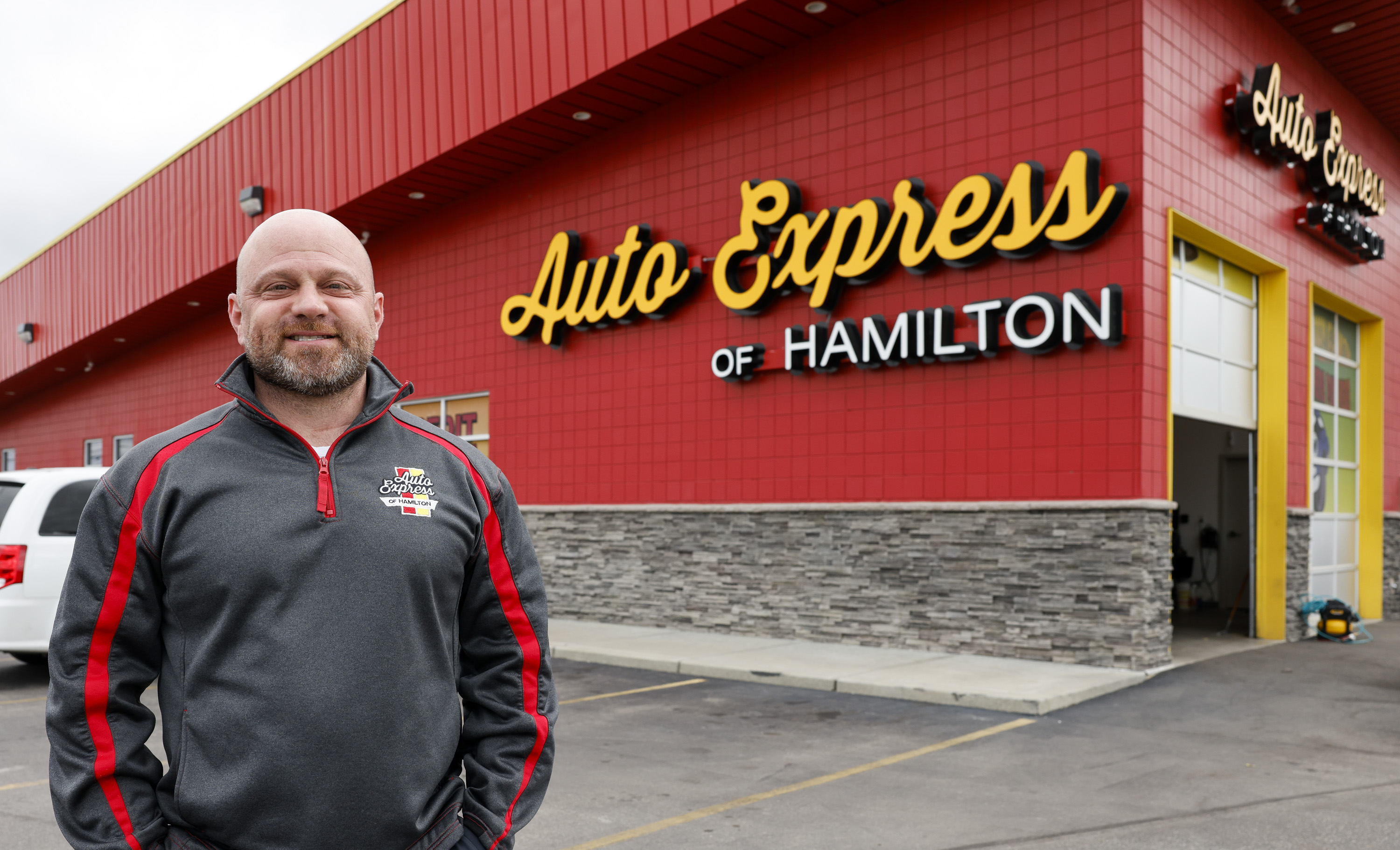 Column Hamilton wins with more people like this business owner