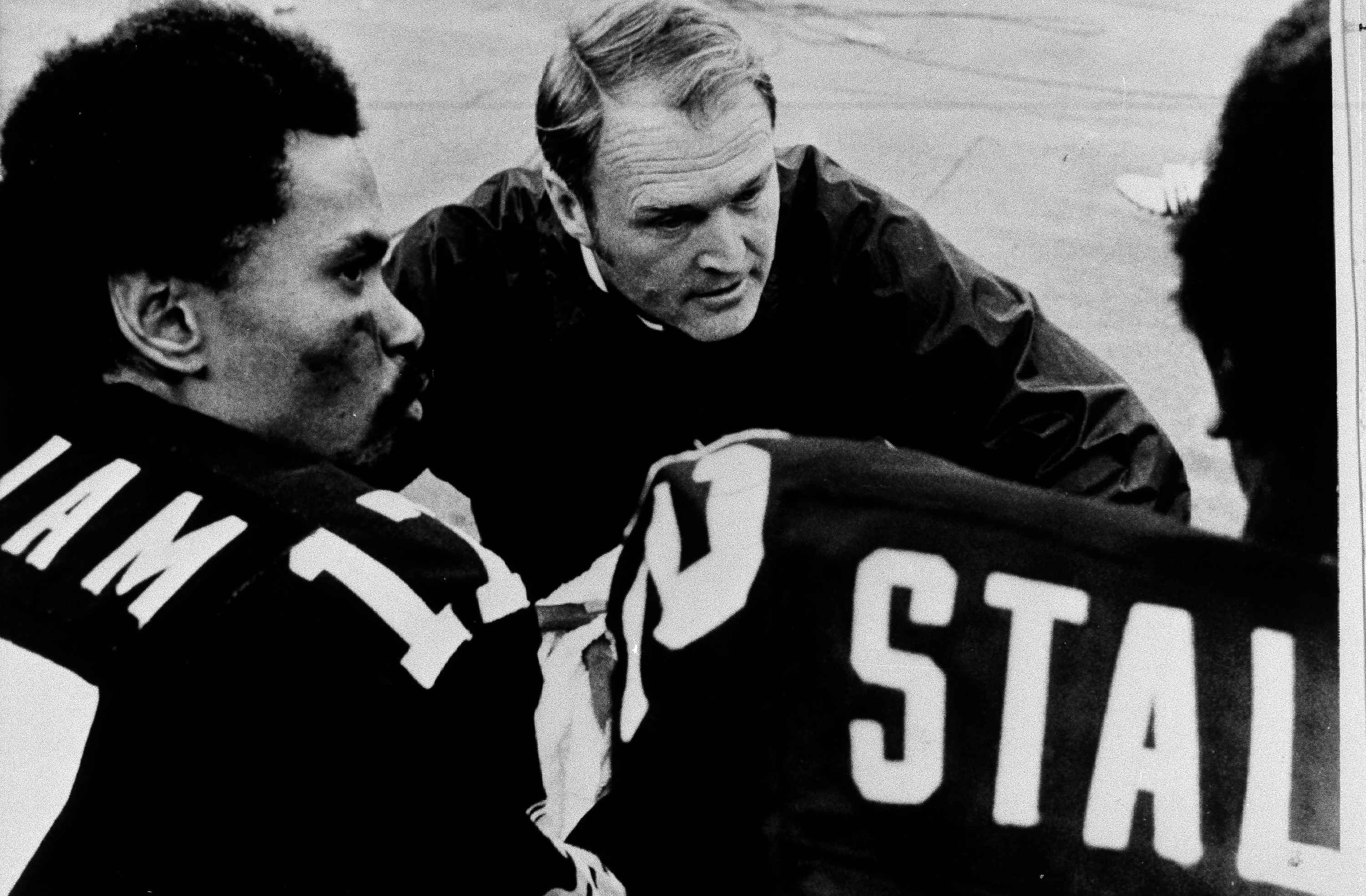 Joe Gilliam represented much more than 'Pittsburgh's Black Quarterback'