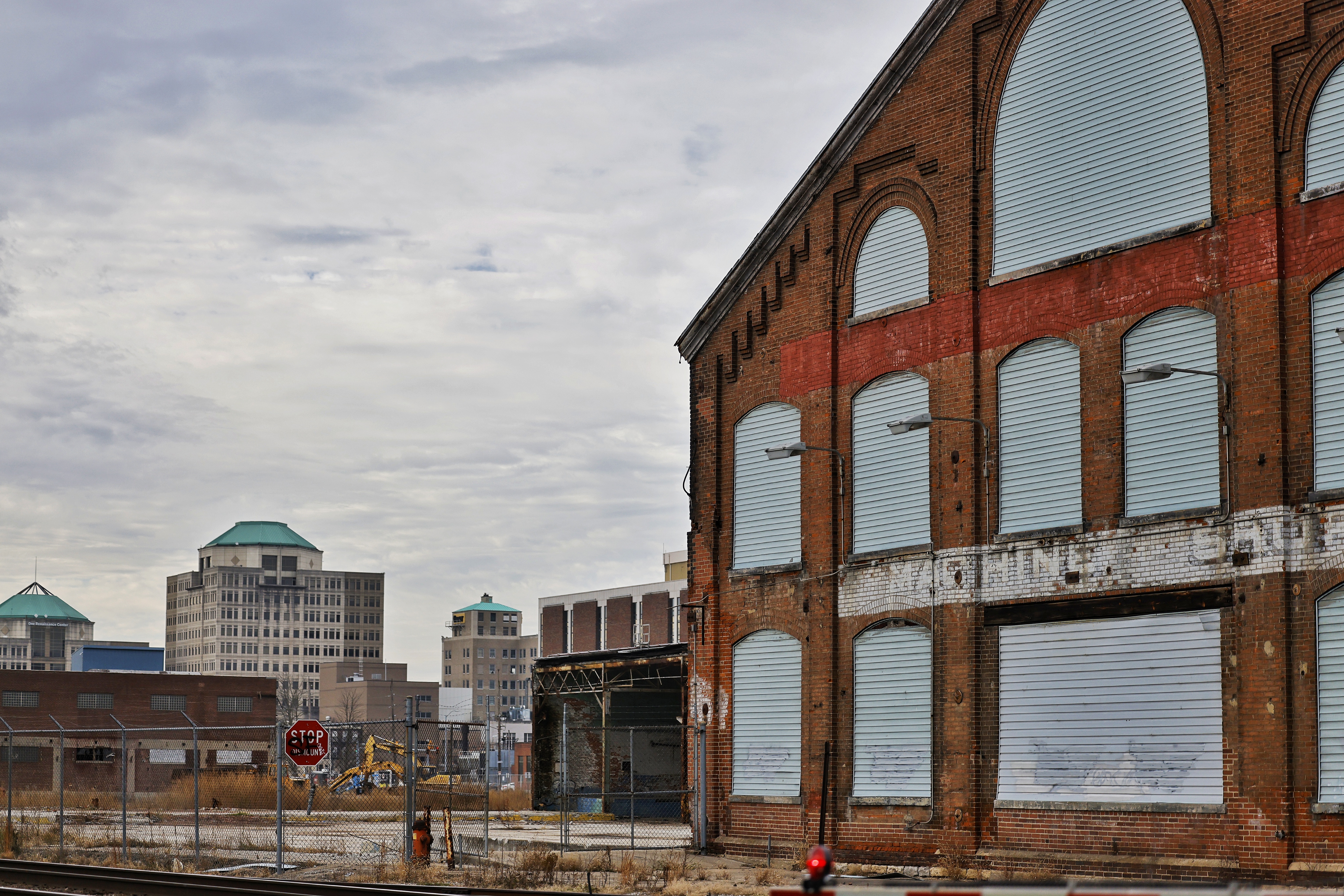 Hamilton City Council on Wednesday, Dec. 8, 2021, authorized the purchase of the 8.3-acre former Beckett Paper Co. site for $1.5 million. Council also is considering selling 6.7 acres to a developer for $1 in exchange for the company spending $50 million to build a 250-apartment complex. The city hopes to develop the remaining parts of the Beckett property in other ways. NICK GRAHAM / STAFF