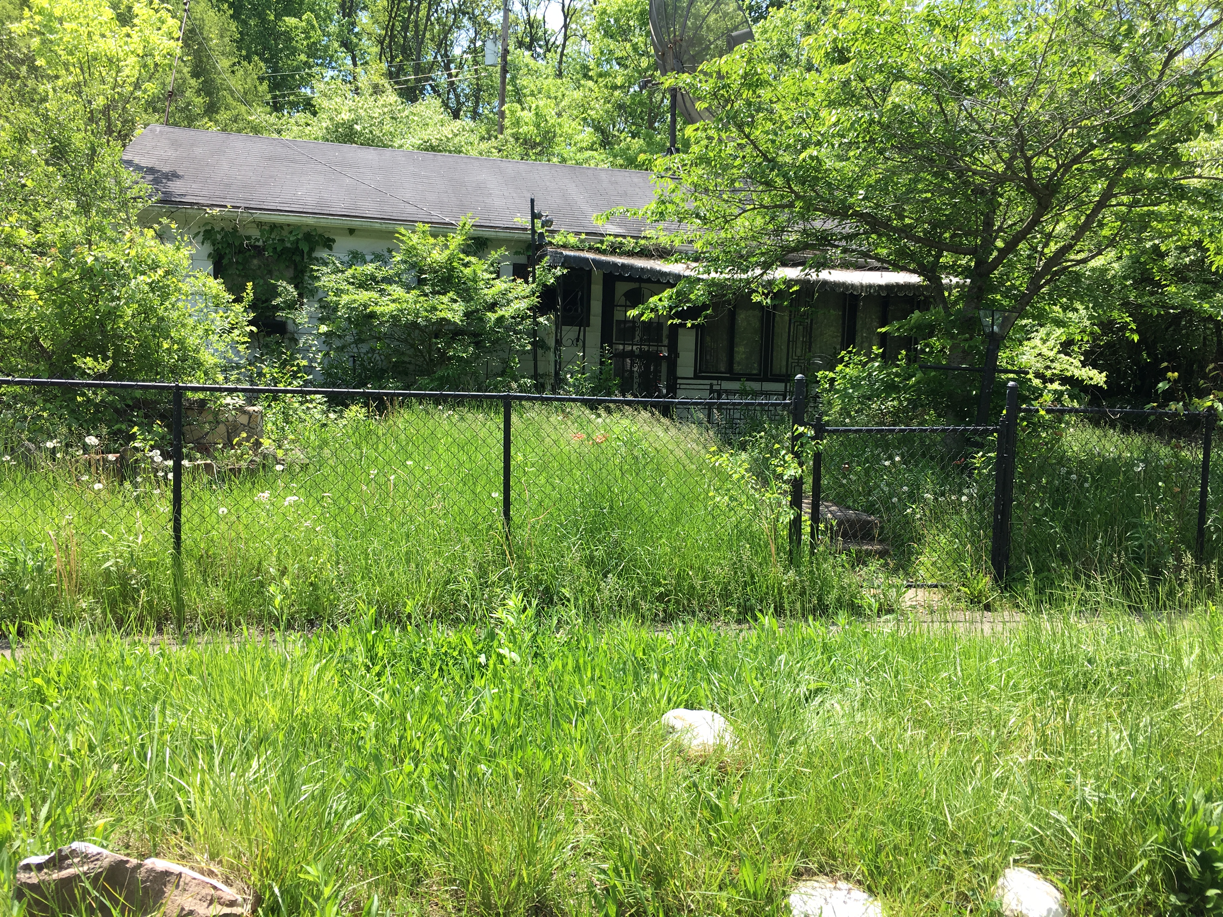 The Trotwood Community Improvement Corp. is hoping to take possession of this vacant home at 4650 Gardendale Ave. in Trotwood and rehab it. STAFF PHOTO/Lynn Hulsey