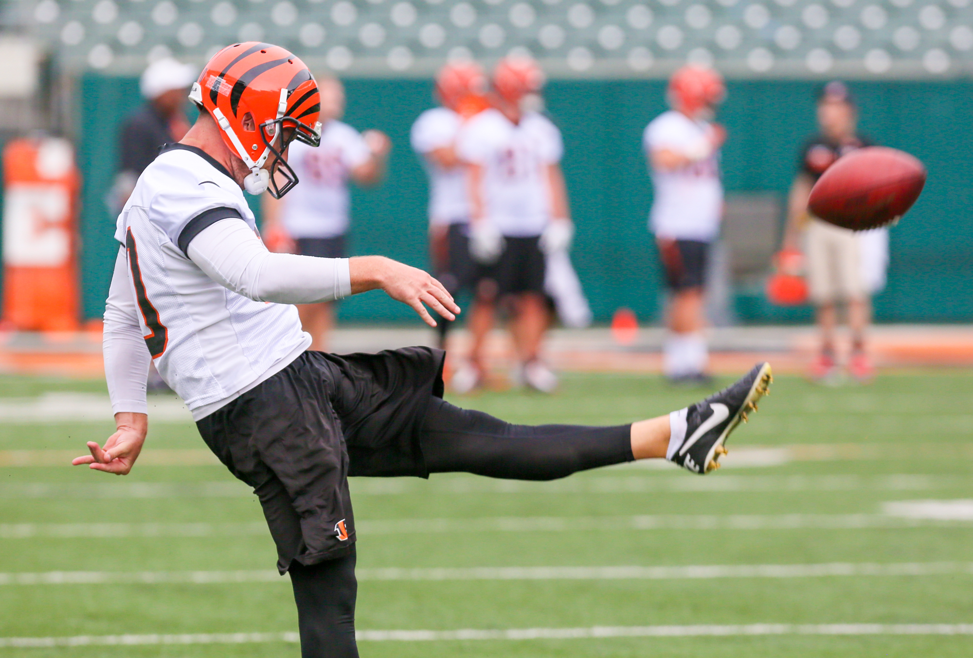 Cincinnati Bengals punter Kevin Huber (10) waits to hold the ball