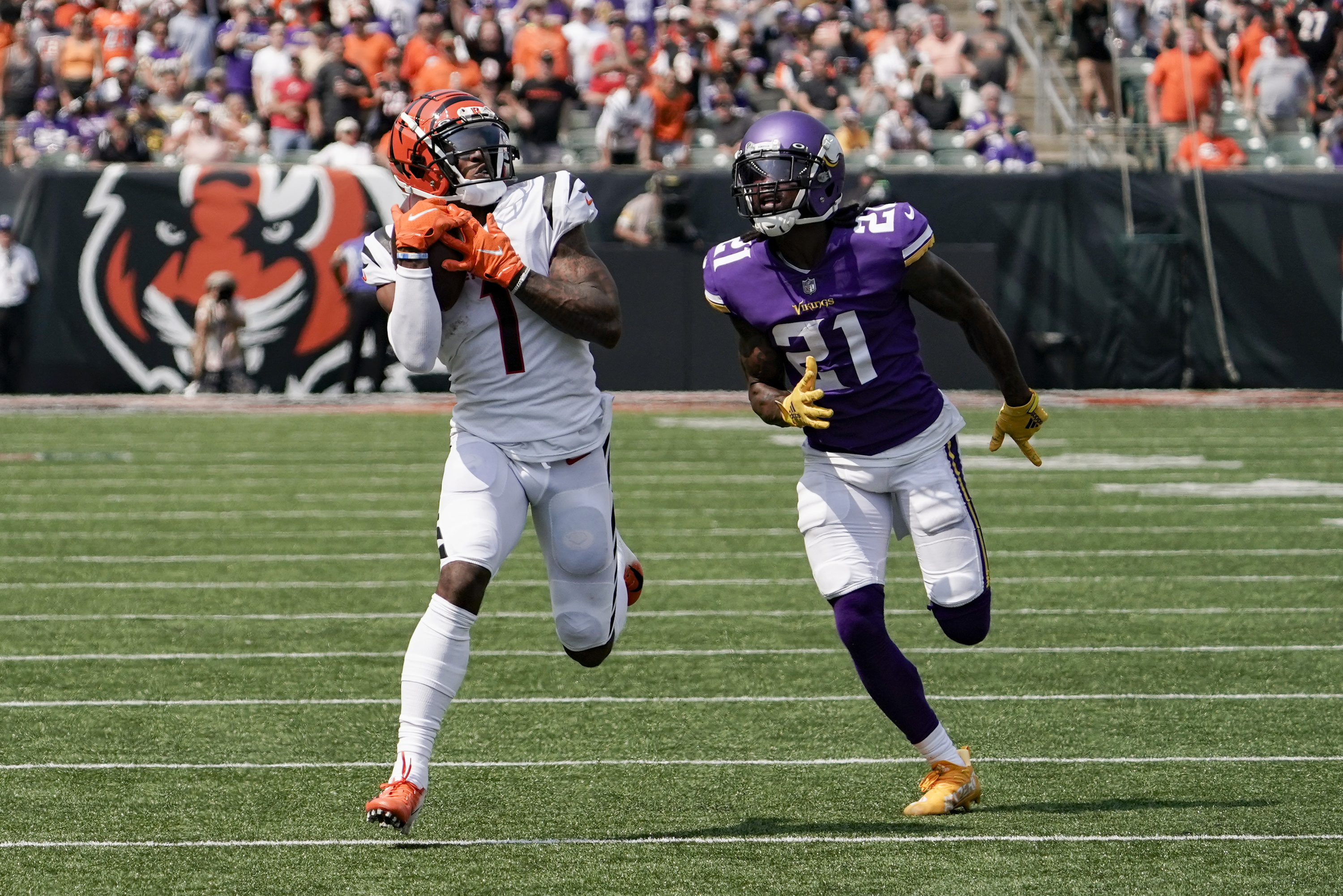 Bengals kick off season with dramatic win over Vikings