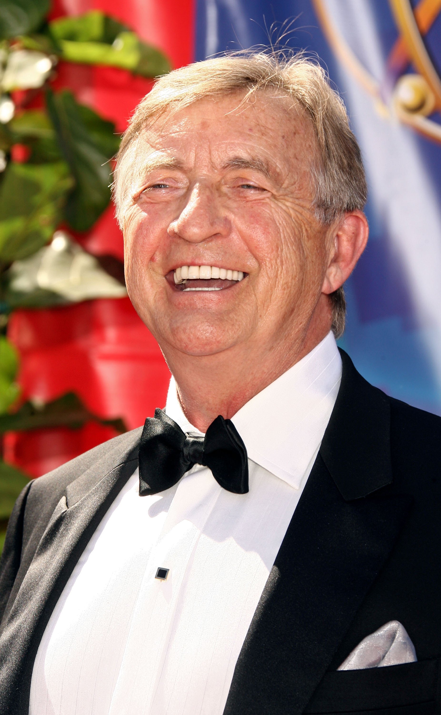 LOS ANGELES - AUGUST 27: Actor Ken Jenkins arrives at the 58th Annual Primetime Emmy Awards at the Shrine Auditorium on August 27, 2006 in Los Angeles, California. (Photo by Kevin Winter/Getty Images)