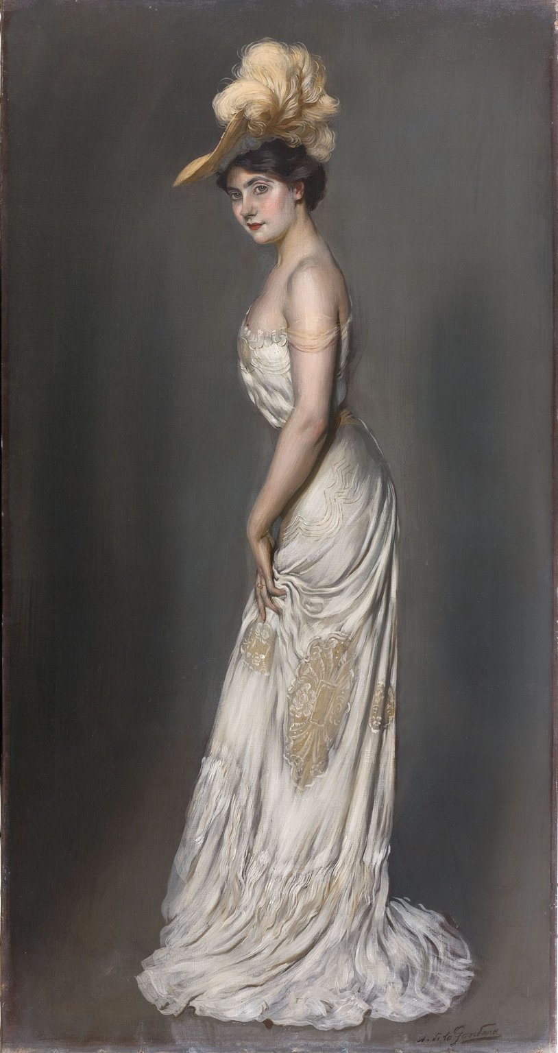The Parisian Woman is featured in one of the galleries. Here, an oil painting entitled “Madame Rene Prejelan,” by Antonio de la Gandara. Credit: Petit Palais, Paris