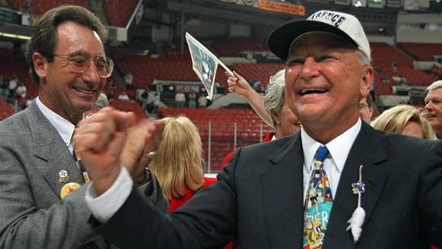 Wayne Huizenga, Blockbuster and Miami Dolphins owner, dies at 80