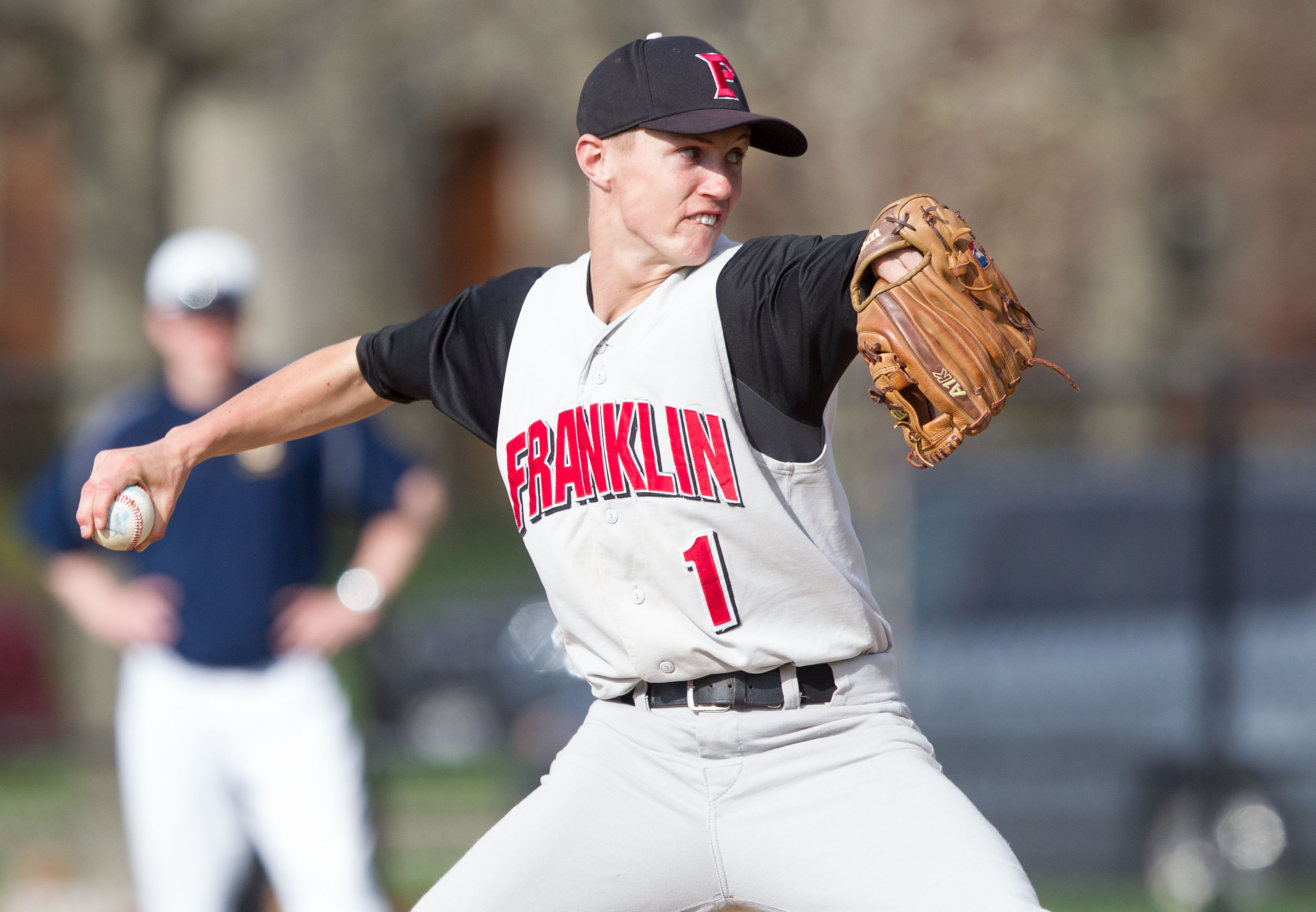 Olivet retires major leaguer's number, Local News